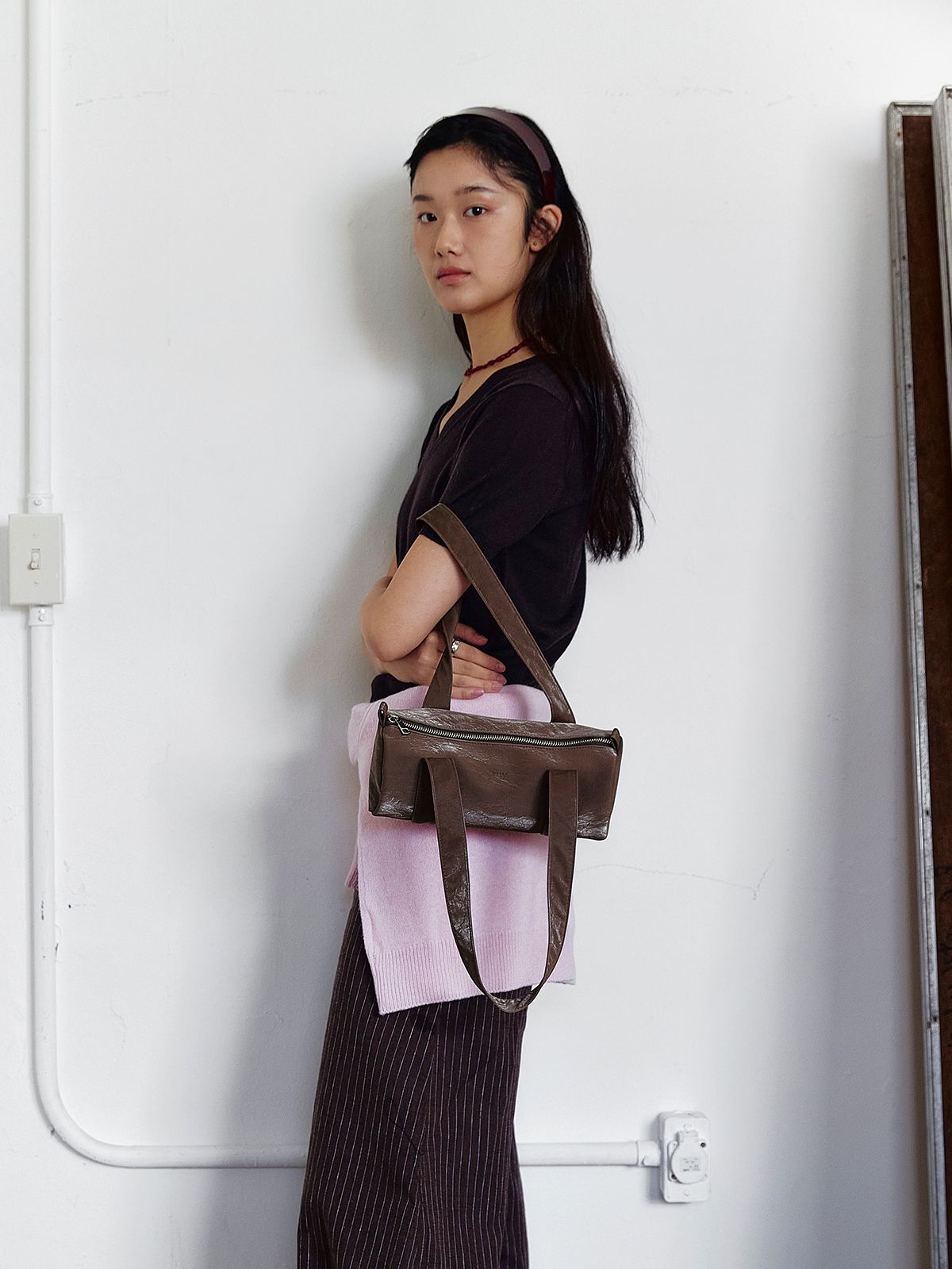 베이(VEY) Roll Bag (Mocha)