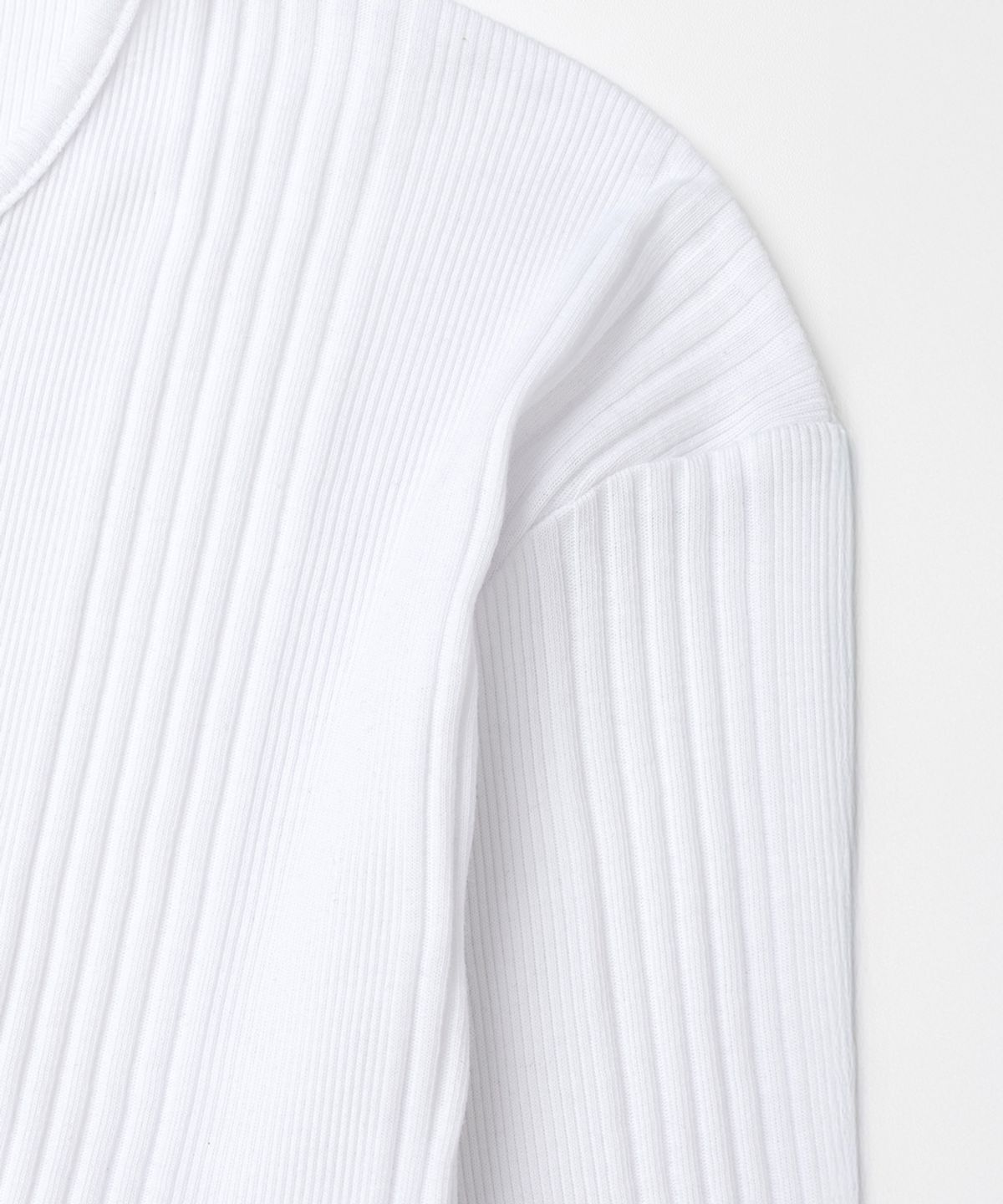 엑스오엑스(XOX) 리브드 헨리넥 긴팔 티셔츠[WHITE]