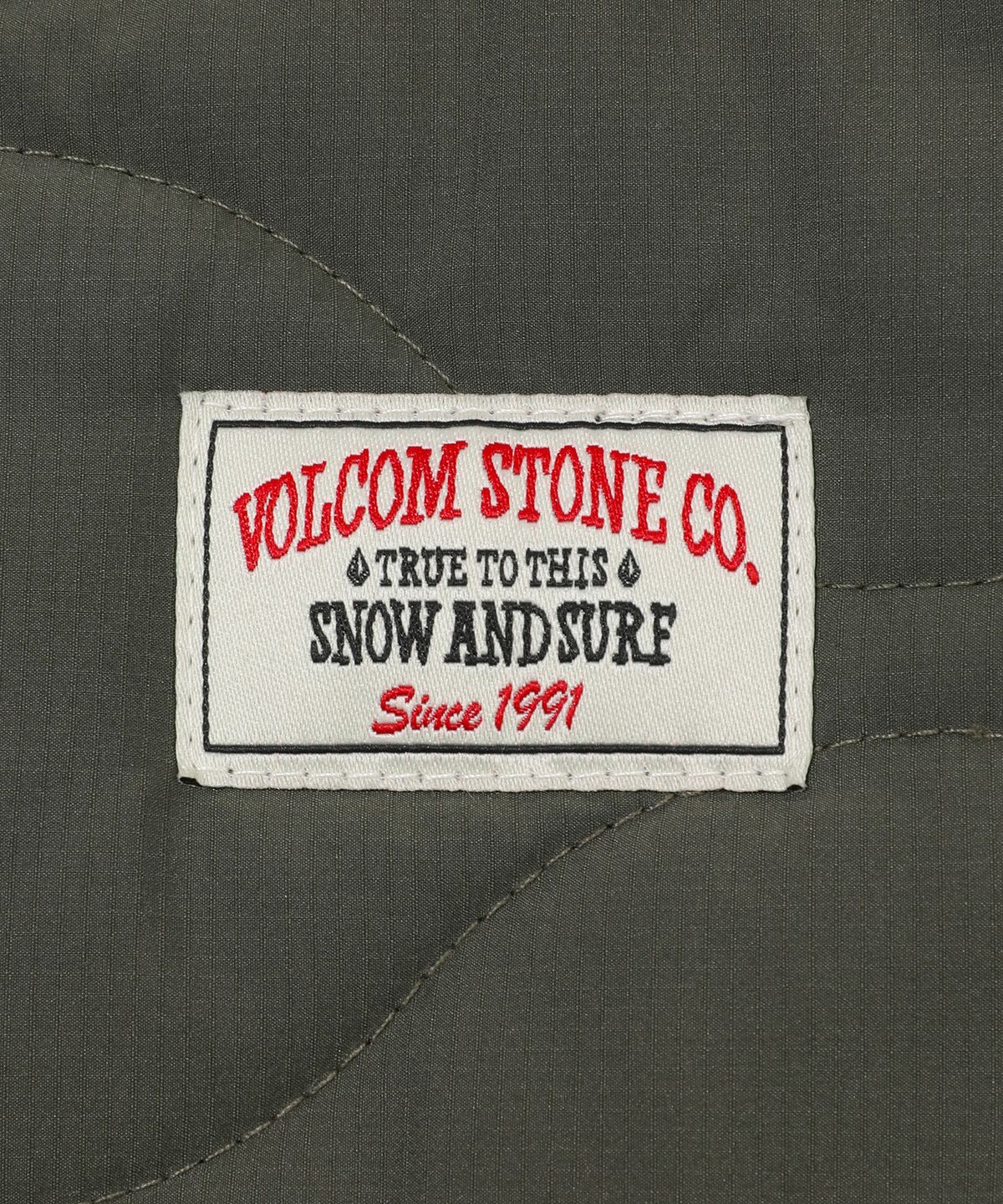 볼컴(VOLCOM) 스노우 앤 서프 퀼팅 점퍼(카키)