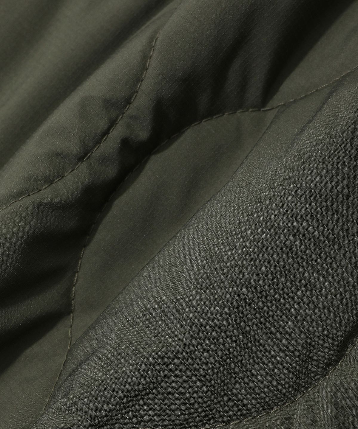 볼컴(VOLCOM) 스노우 앤 서프 퀼팅 점퍼(카키)