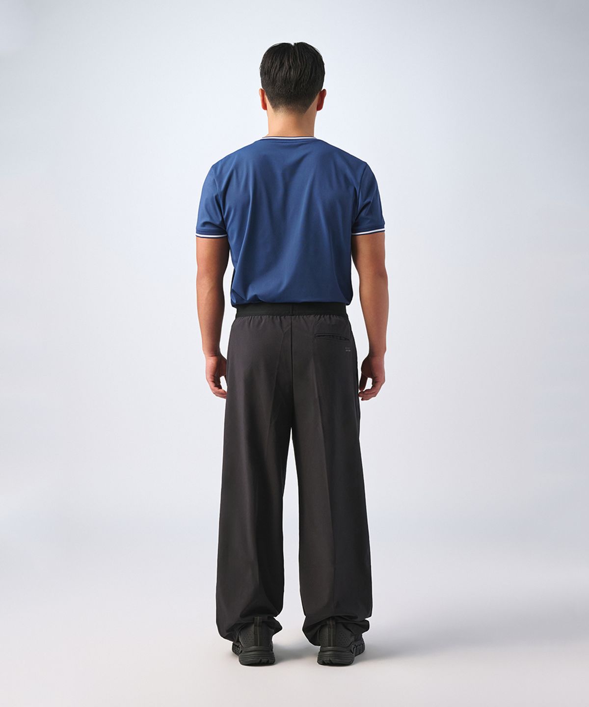 무신사 스탠다드 스포츠(MUSINSA STANDARD SPORTS) 드라이액트 머슬핏 넥포인트 숏슬리브 (4color)