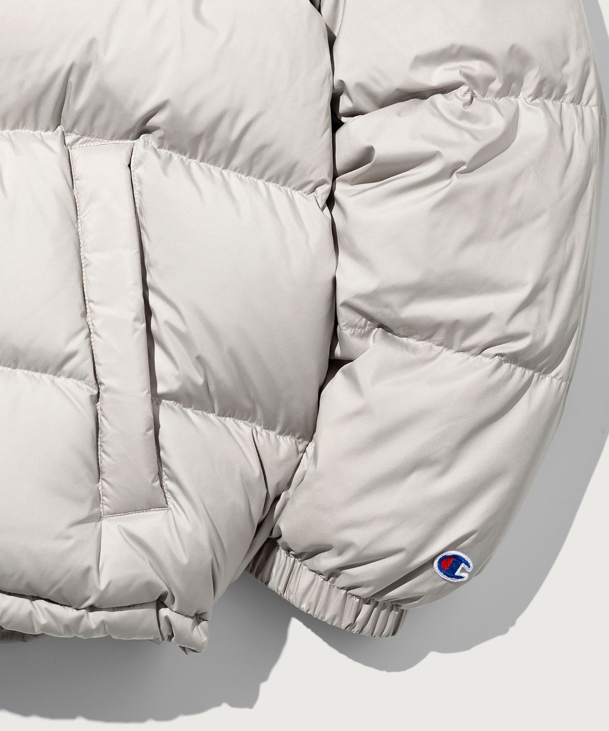 챔피온(CHAMPION) 2WAY 푸퍼 다운 재킷 Light Grey