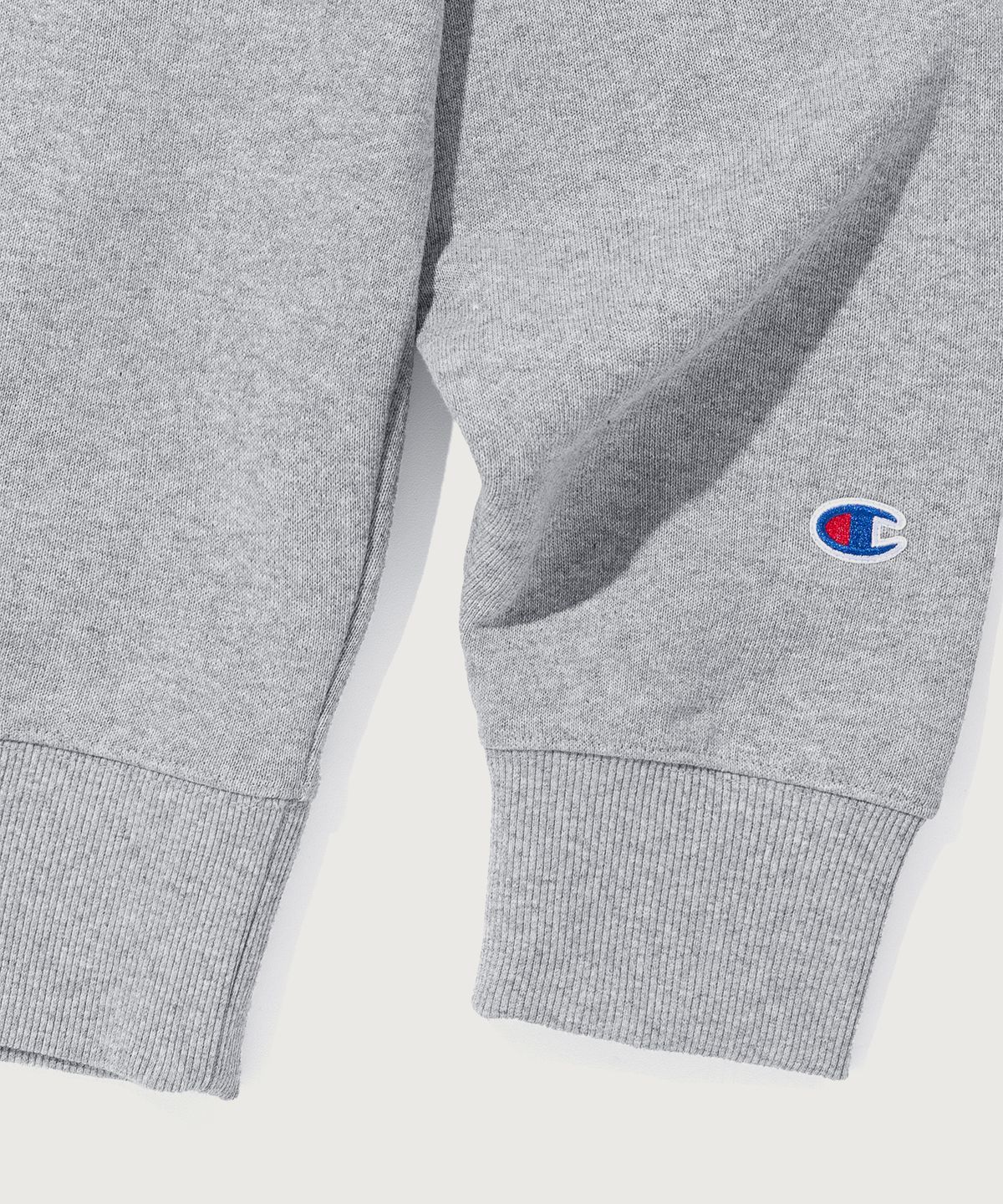 챔피온(CHAMPION) 그래픽 로고 루즈핏 스웨트셔츠 Grey