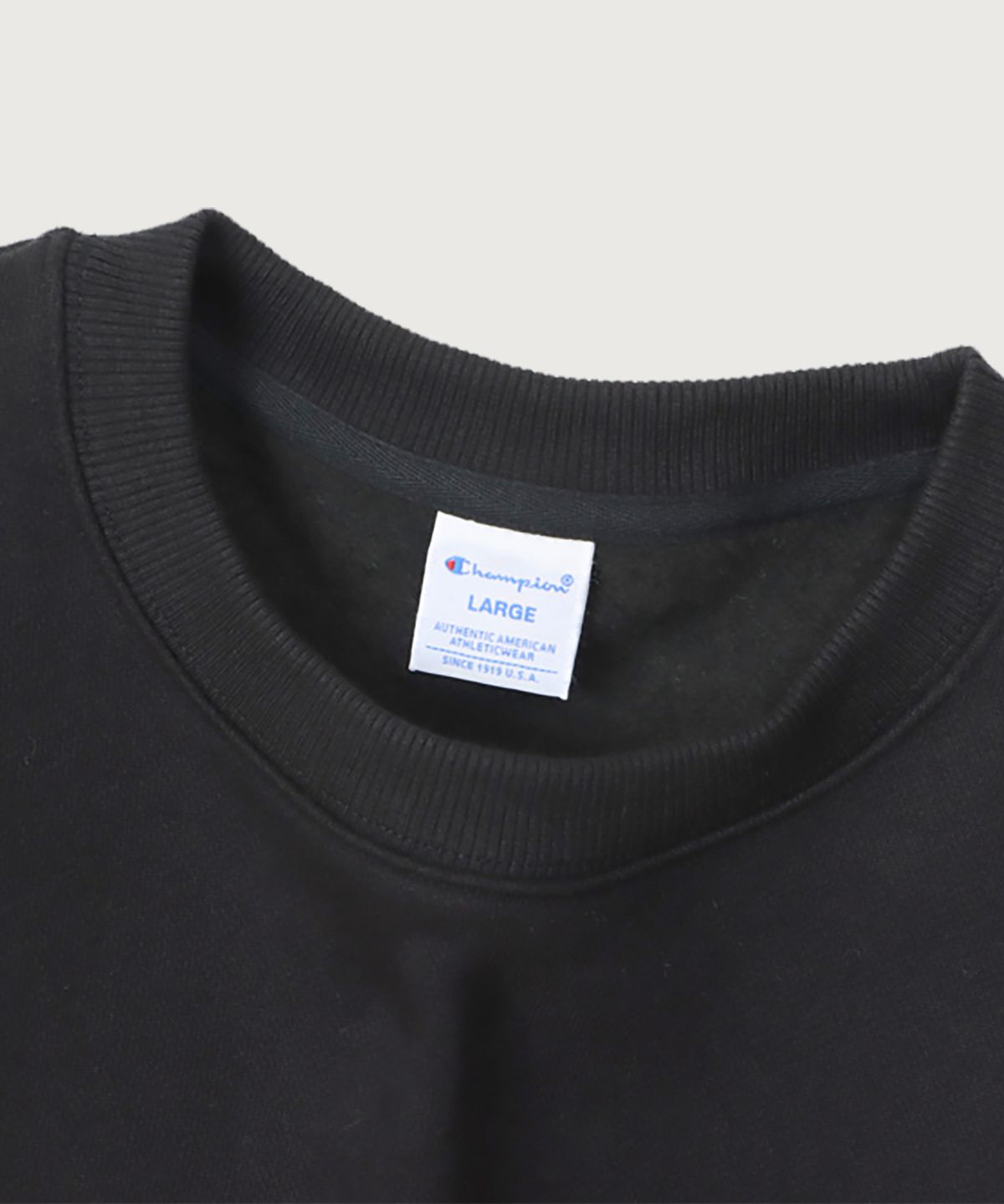 챔피온(CHAMPION) C로고 오버핏 조그택 스웨트셔츠 Black