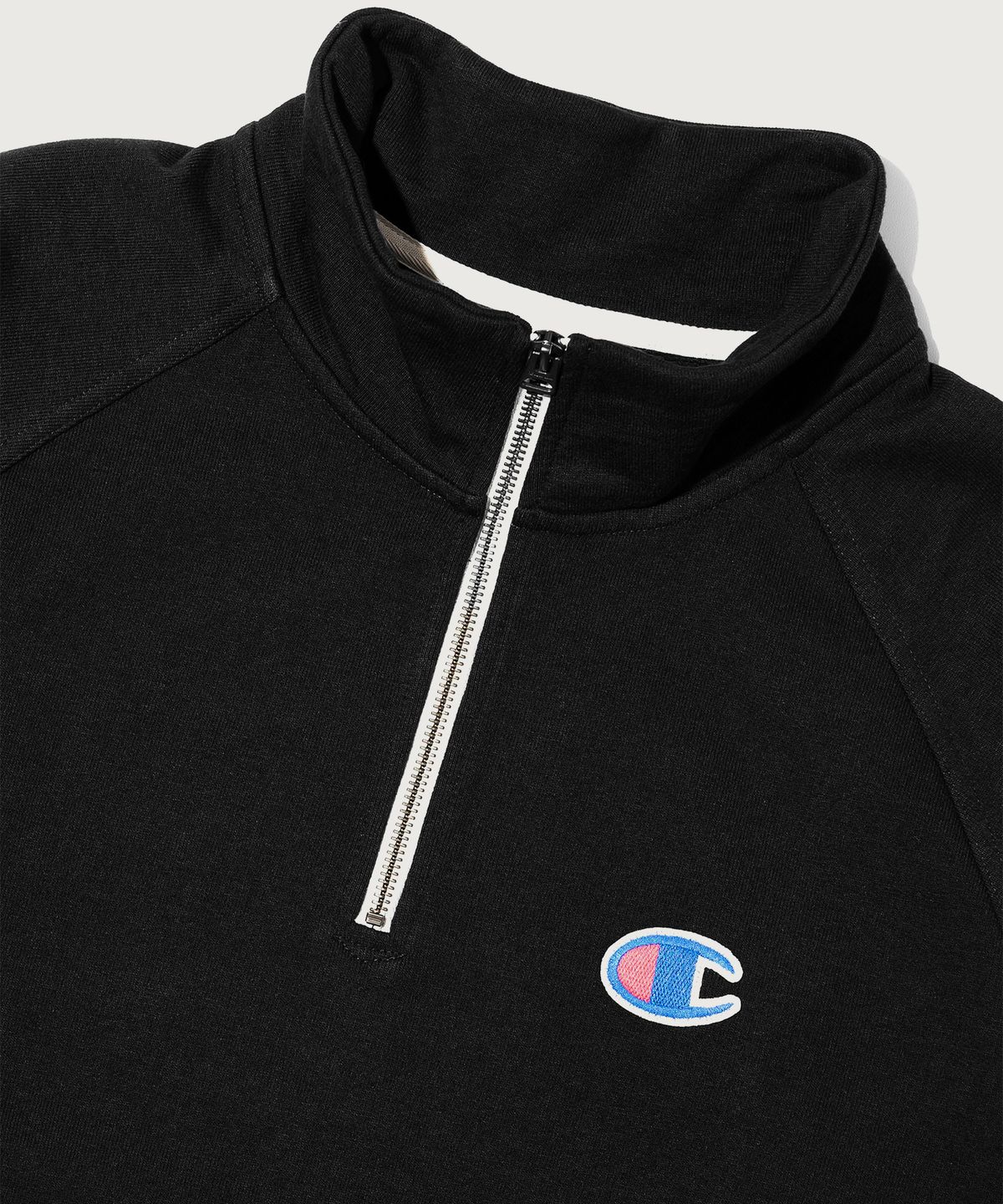 챔피온(CHAMPION) 헤리티지 로고 루즈핏 하프 집업 Black