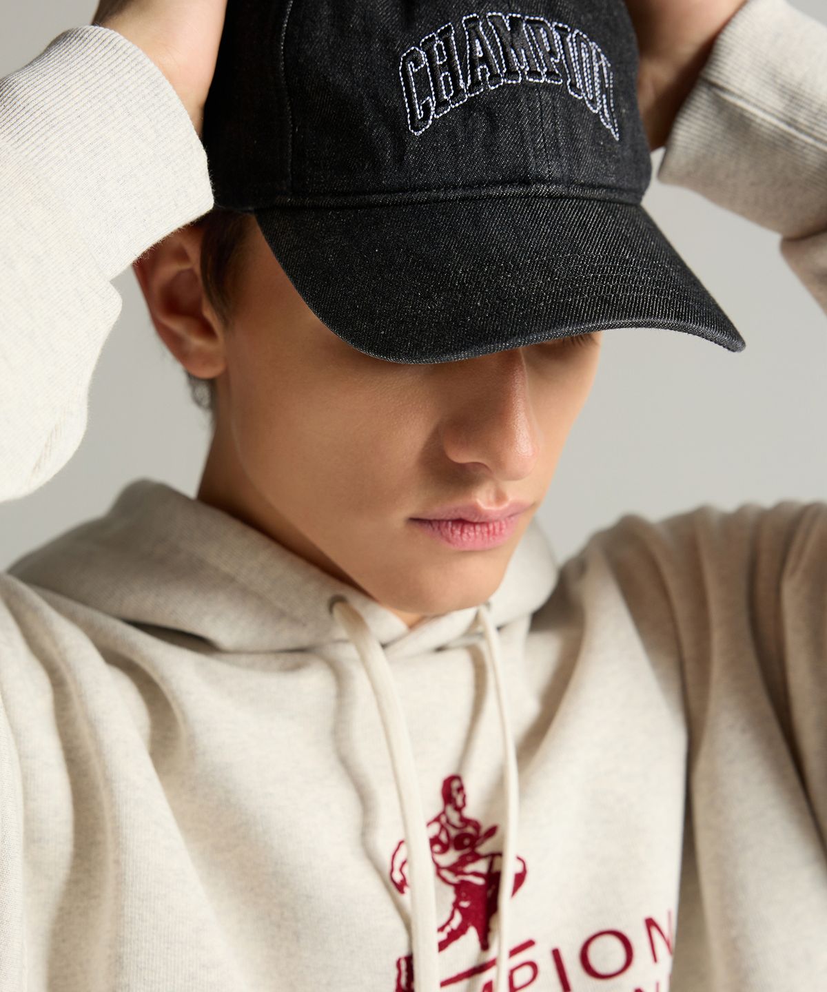 챔피온(CHAMPION) 아치 로고 볼캡 Denim Black