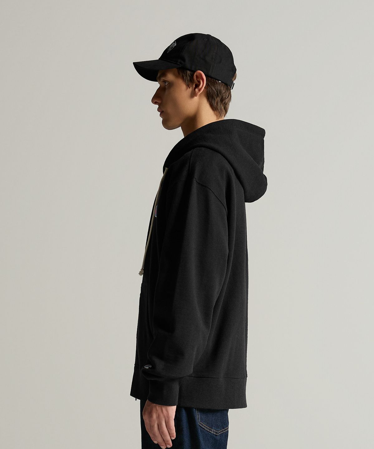 챔피온(CHAMPION) 헤리티지 로고 루즈핏 후드 집업 Black