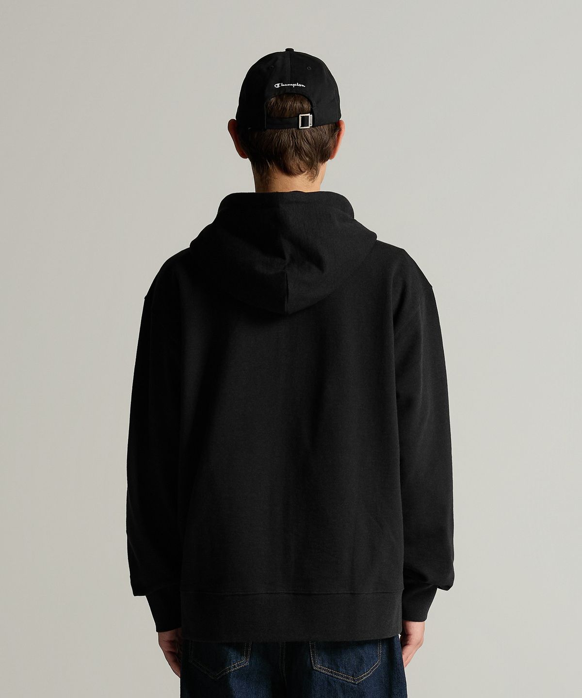 챔피온(CHAMPION) 헤리티지 로고 루즈핏 후드 집업 Black