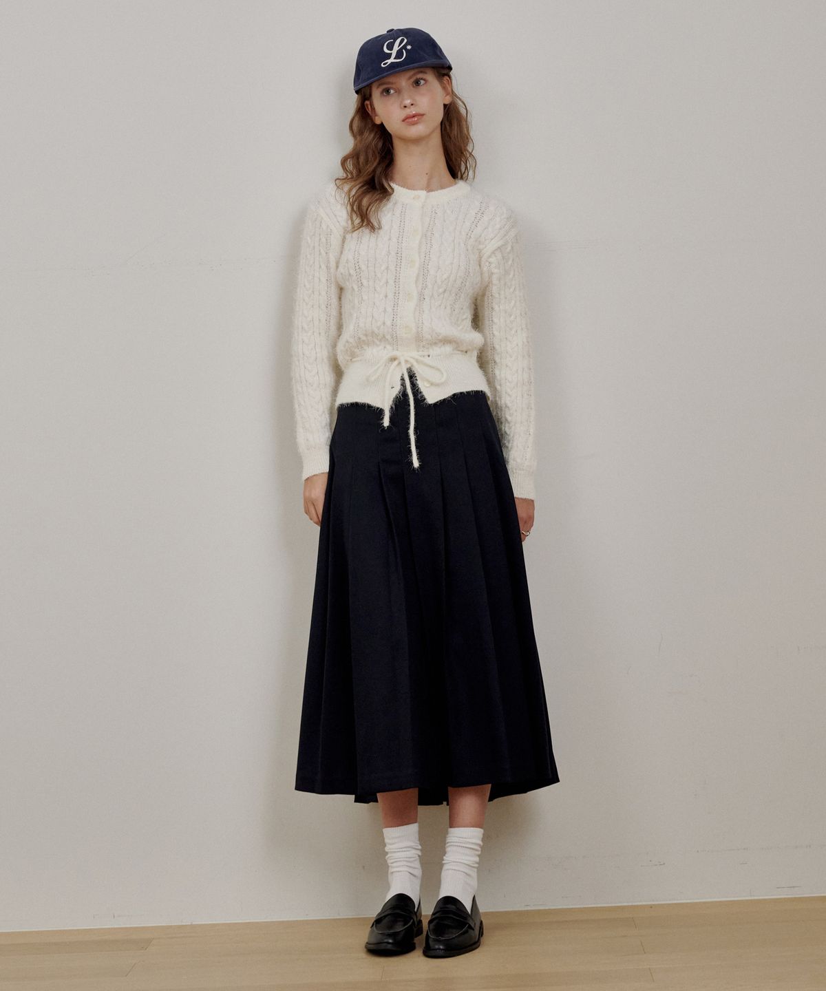 로시로우(LOSSYROW) Midi Pleated Skirt Navy