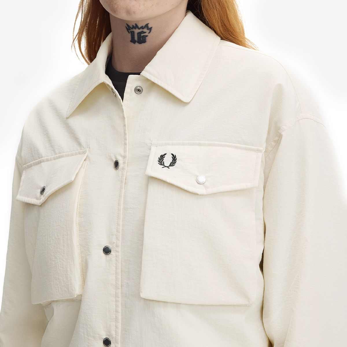 프레드페리(FRED PERRY) [Womens] 패디드 오버셔츠 - 에크루 AFPF253J119-560