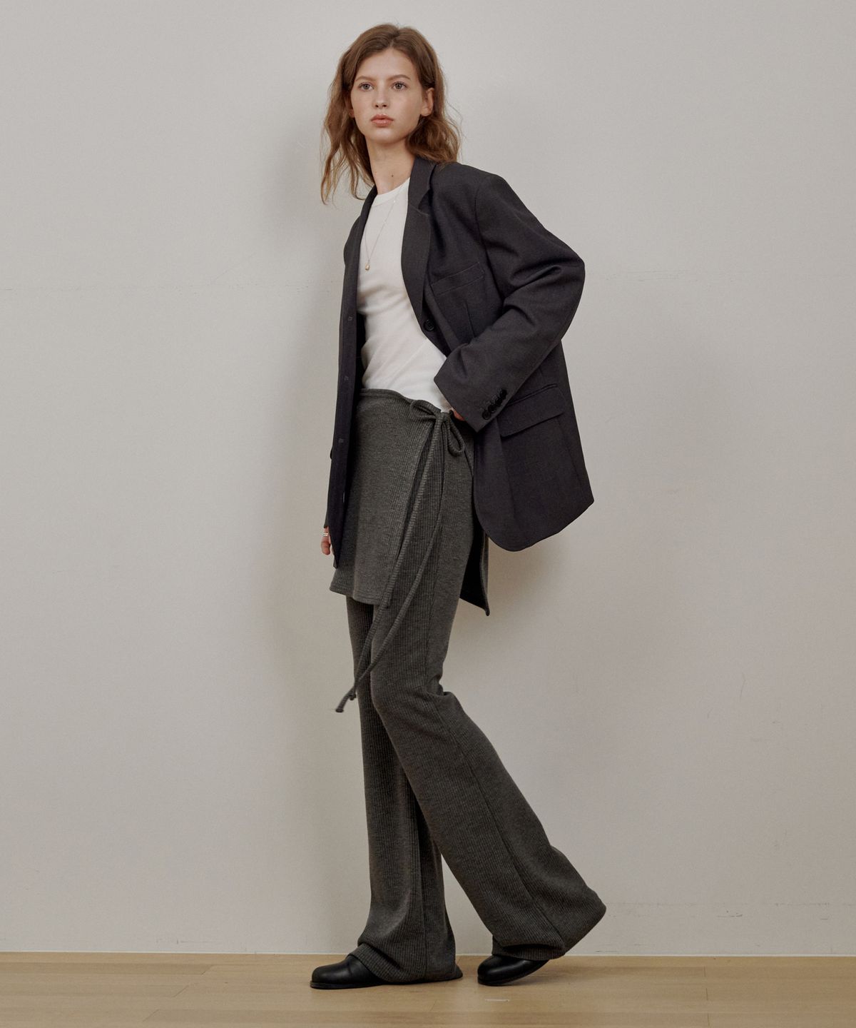 로시로우(LOSSYROW) Soft Ribbed Wrap Pants Charcoal