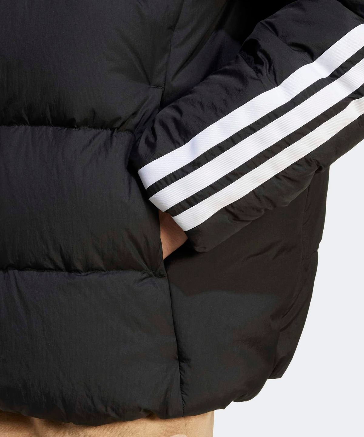 아디다스(ADIDAS) 클라이마웜 3-스트라이프 푸퍼 다운 후드 재킷 - 블랙 / JM4165