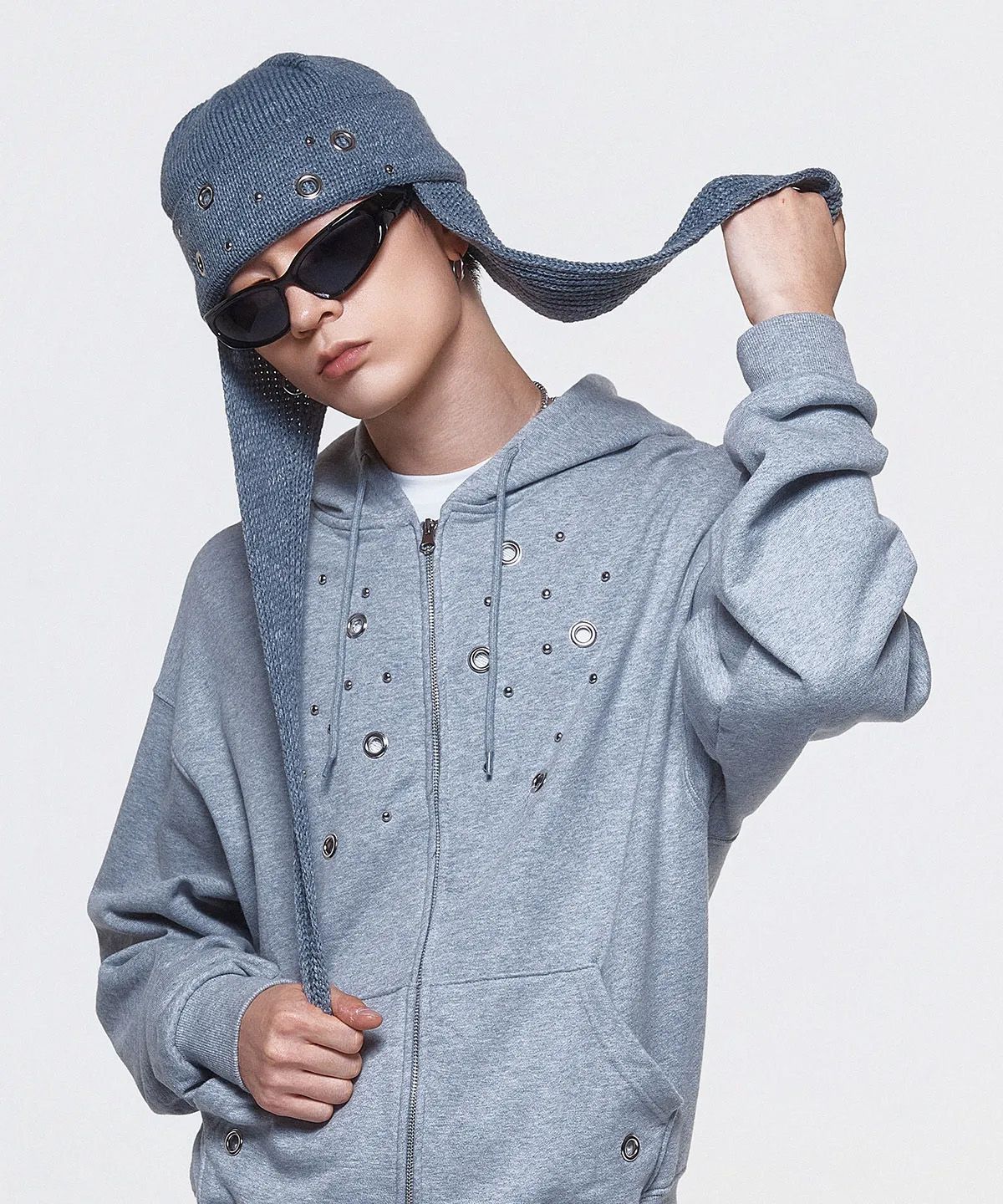 디오스피스(DAUSPICE) (DUC) Eyelet Stud Earflap Beanie Gray