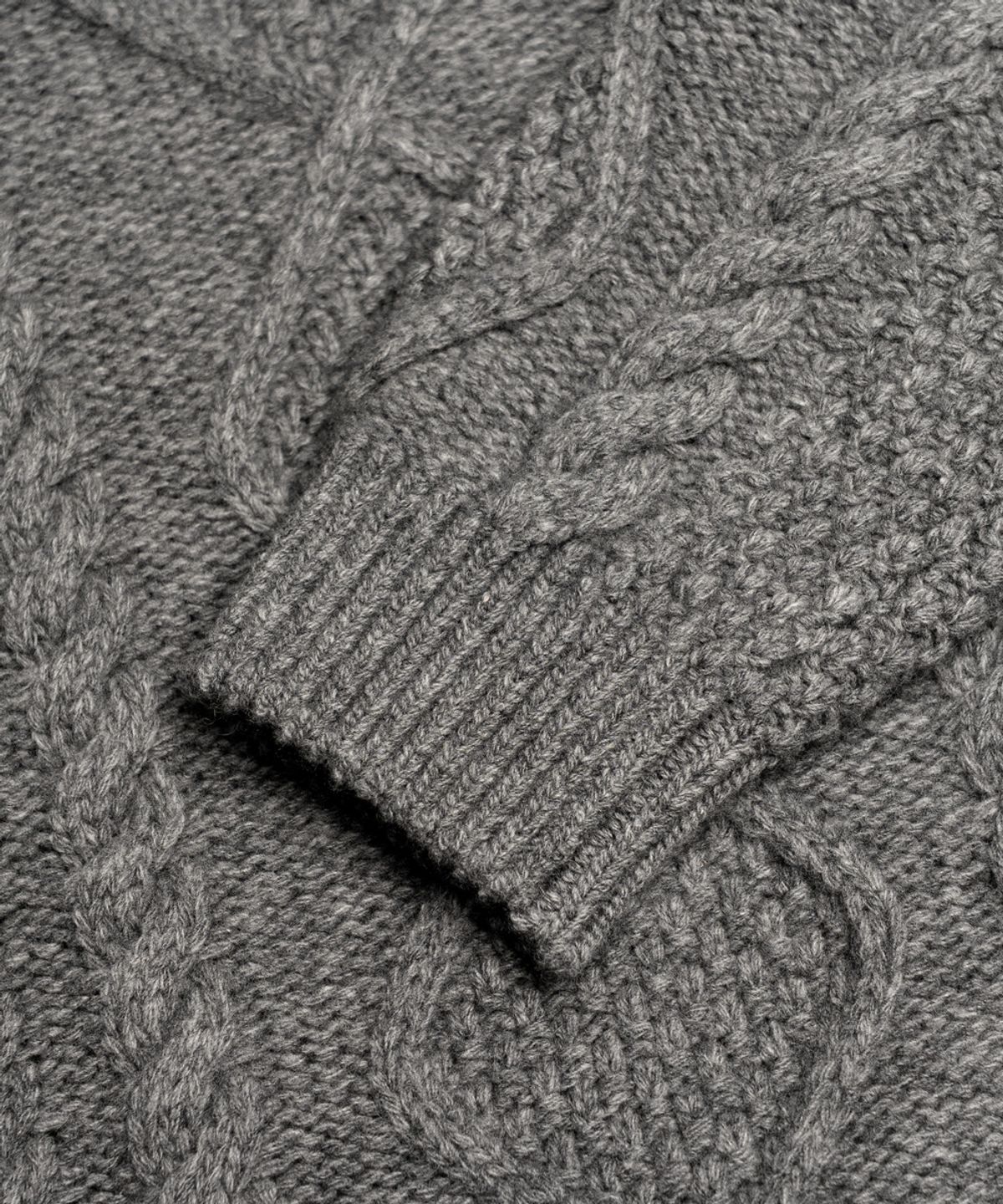 에든버러클럽(EDINBURGH CLUB) ARAN CREW-NECK SWEATER (GREY)