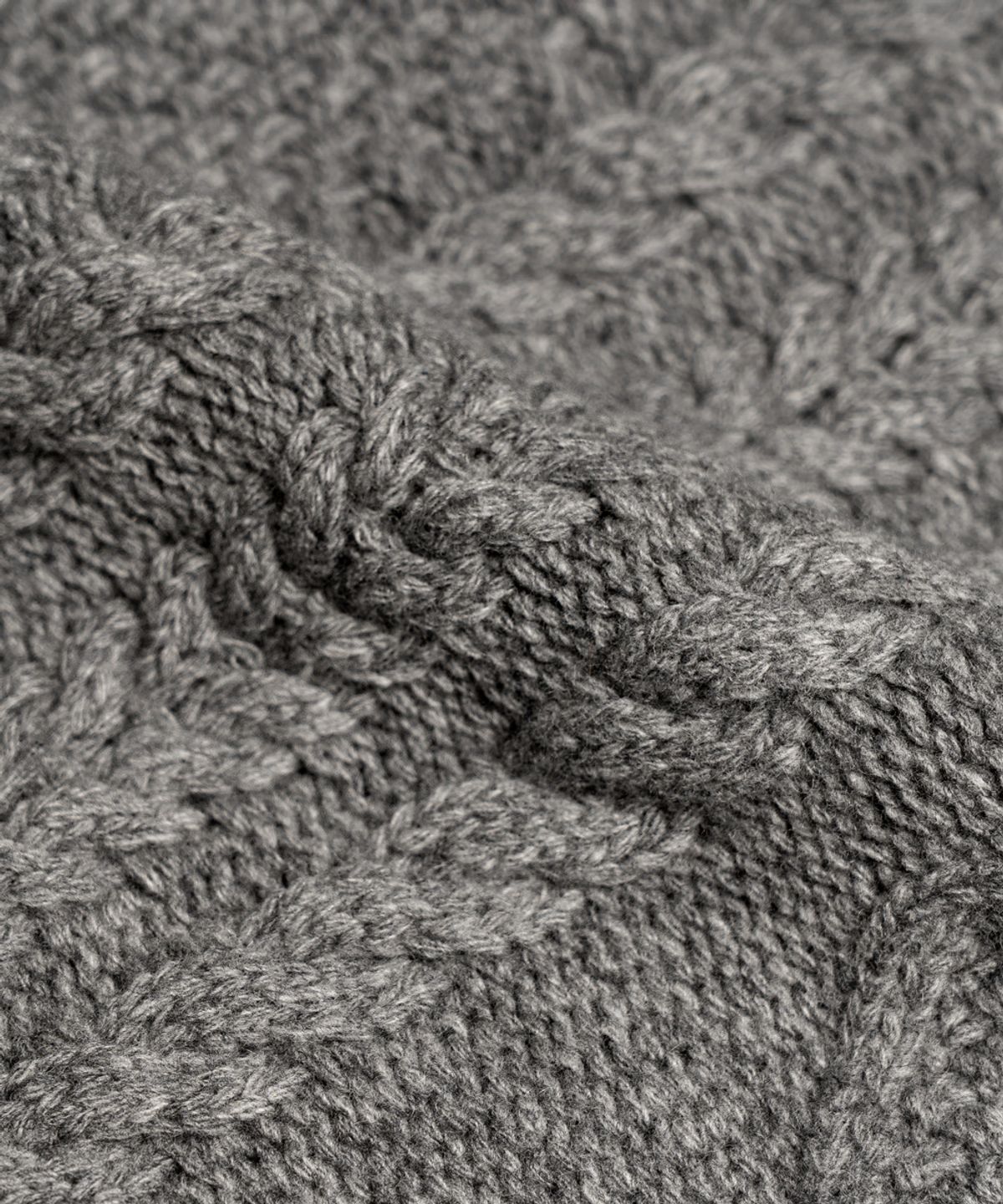 에든버러클럽(EDINBURGH CLUB) ARAN CREW-NECK SWEATER (GREY)