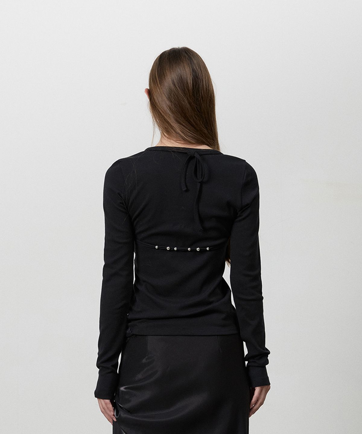 쓰리투에이티(THREE TO EIGHTY) [2nd REORDER] BEADY BRA LAYER LONG SLEEVE TEE BLACK