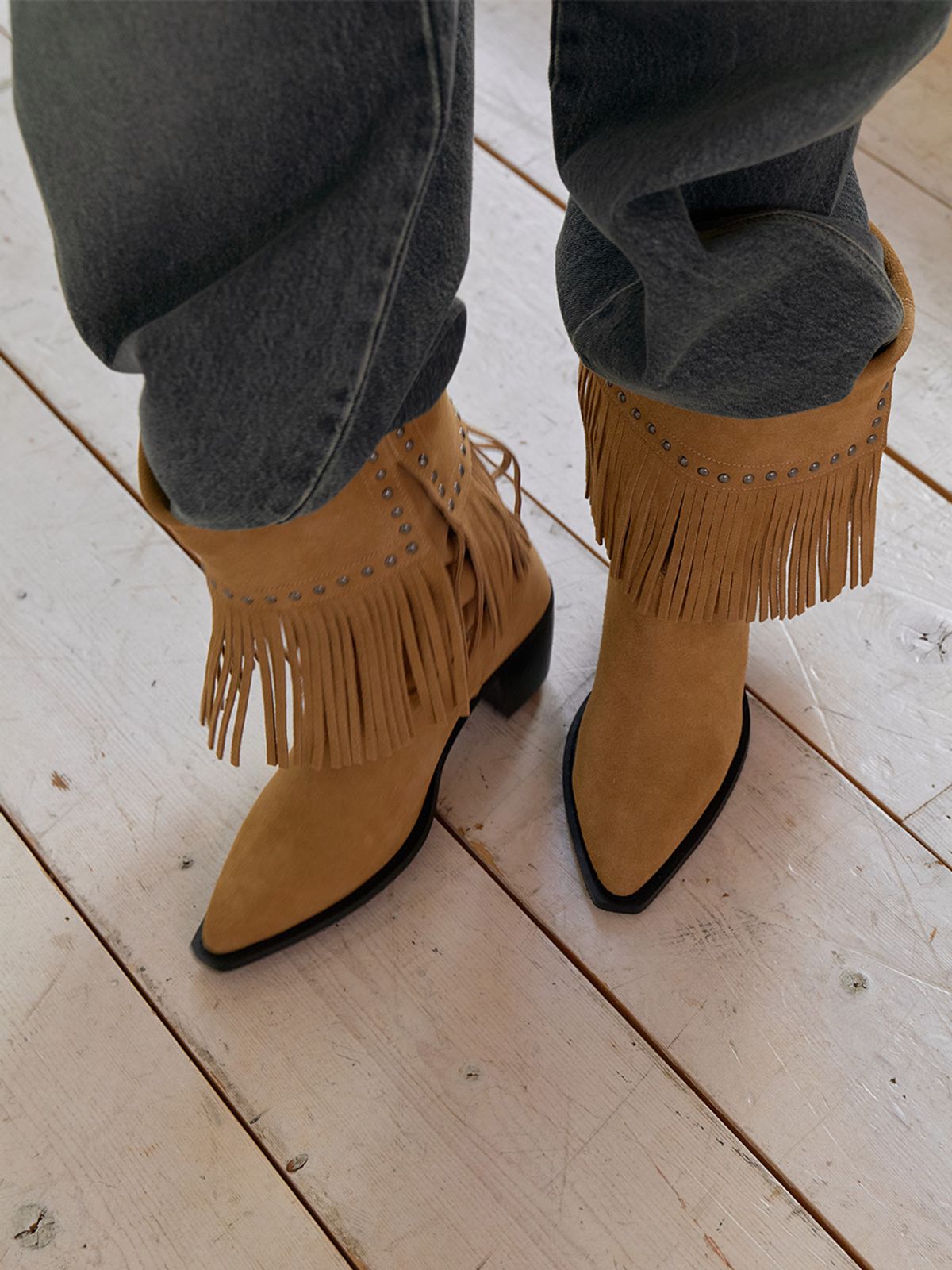 레이브(RAIVE) Shelva Fringe Middle Boots in Camel WA5AD011-92