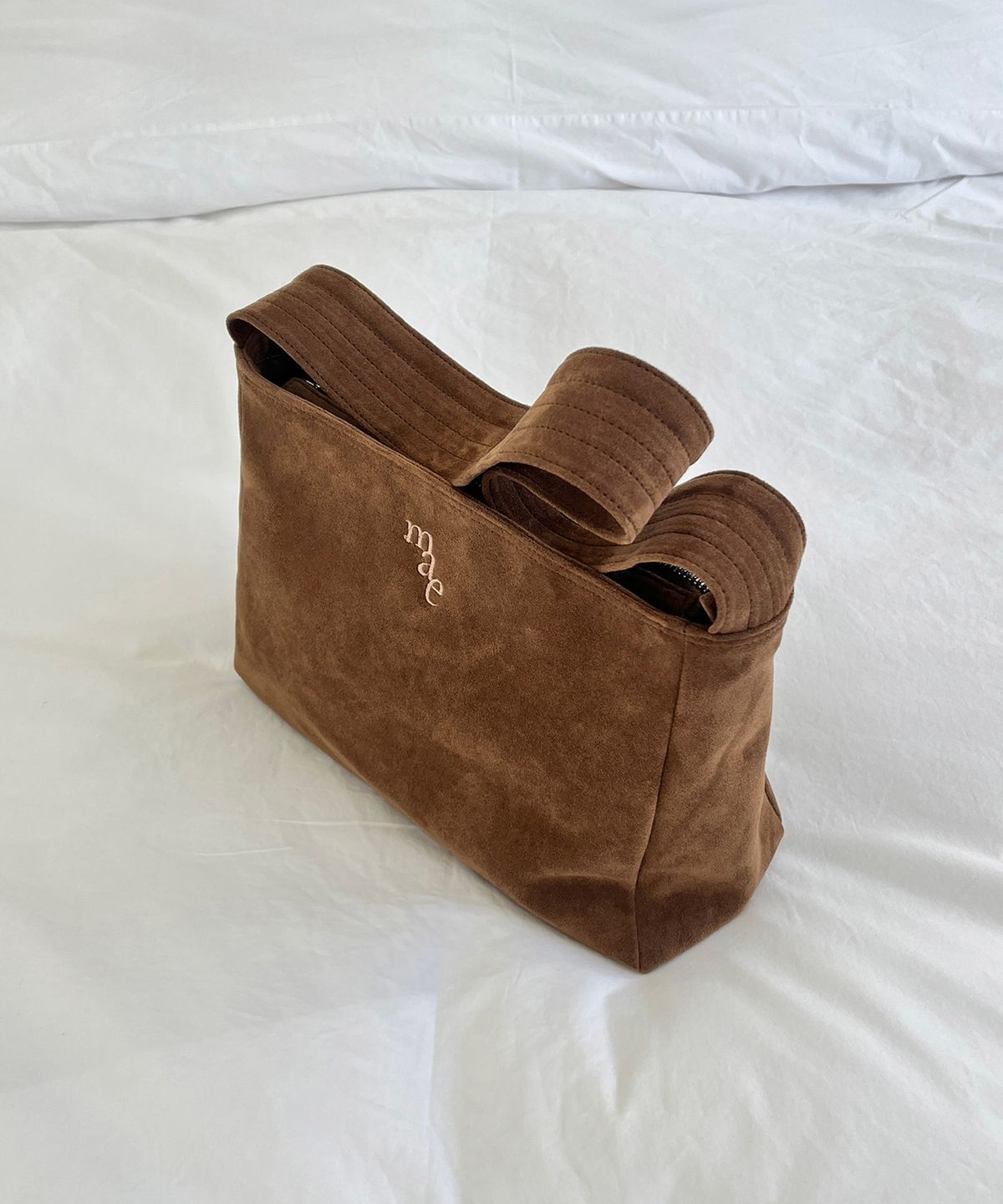 무쿠앤에보니(MUCU AND EBONY) Comfy Bag _ Suede Milk Choco