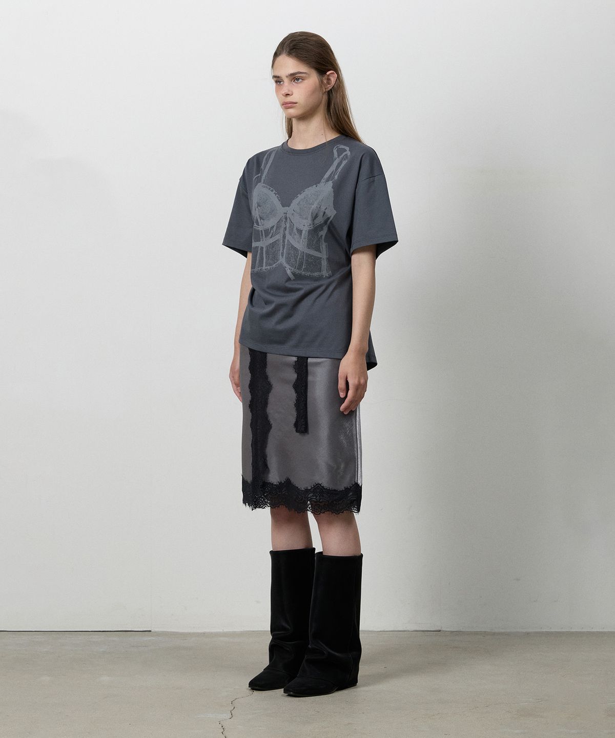 쓰리투에이티(THREE TO EIGHTY) LACE MIDI SKIRT CHARCOAL