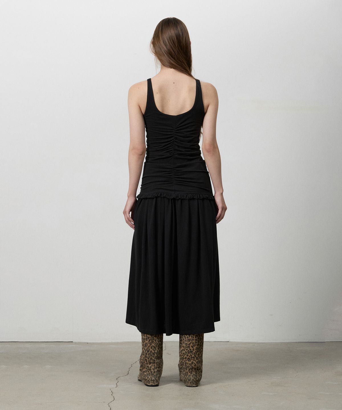 쓰리투에이티(THREE TO EIGHTY) RUCHED SNAP PANEL DRESS BLACK