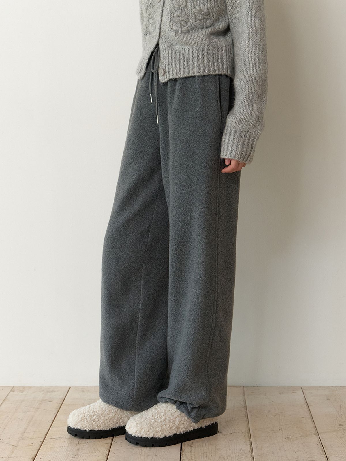 리엘(RE L) Oui fleece sweat pants (charcoal)