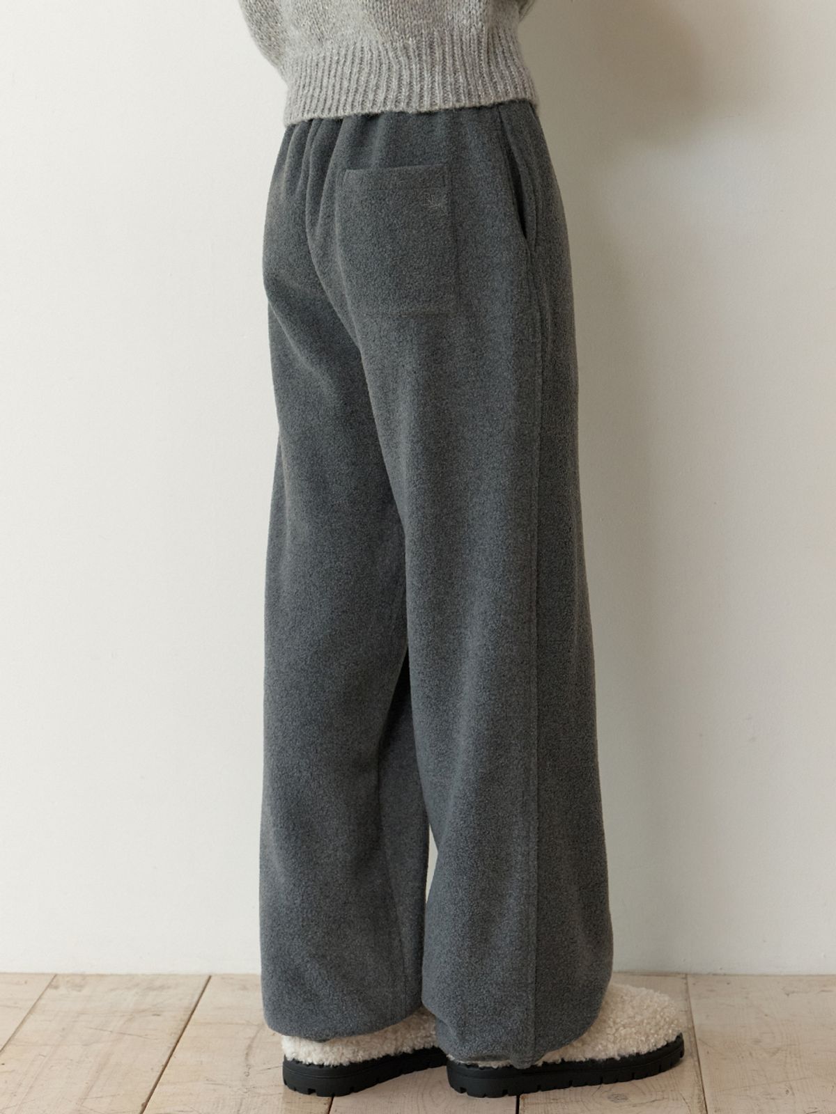 리엘(RE L) Oui fleece sweat pants (charcoal)