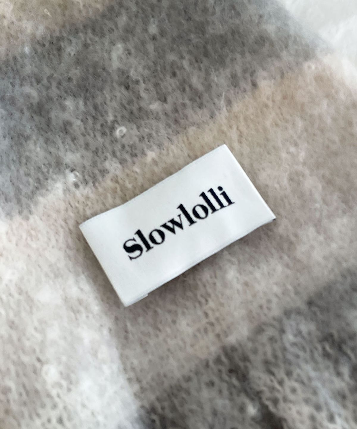 슬로우롤리(SLOWLOLLI) Maori hairy soft long muffler_3 Colors