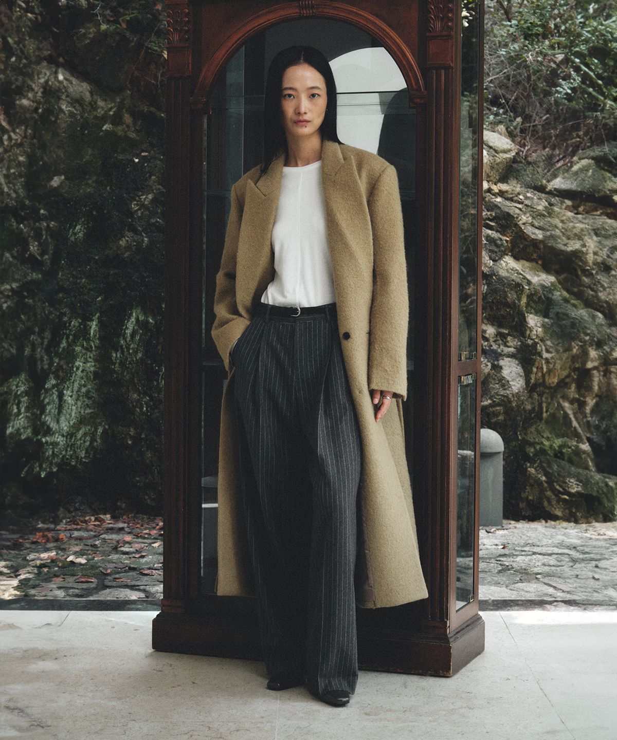 뮤제(MUSEE) [ESSENTIEL] ARCH Minimal Wool-Blend Semi-Wide Pants_Gray Stripe