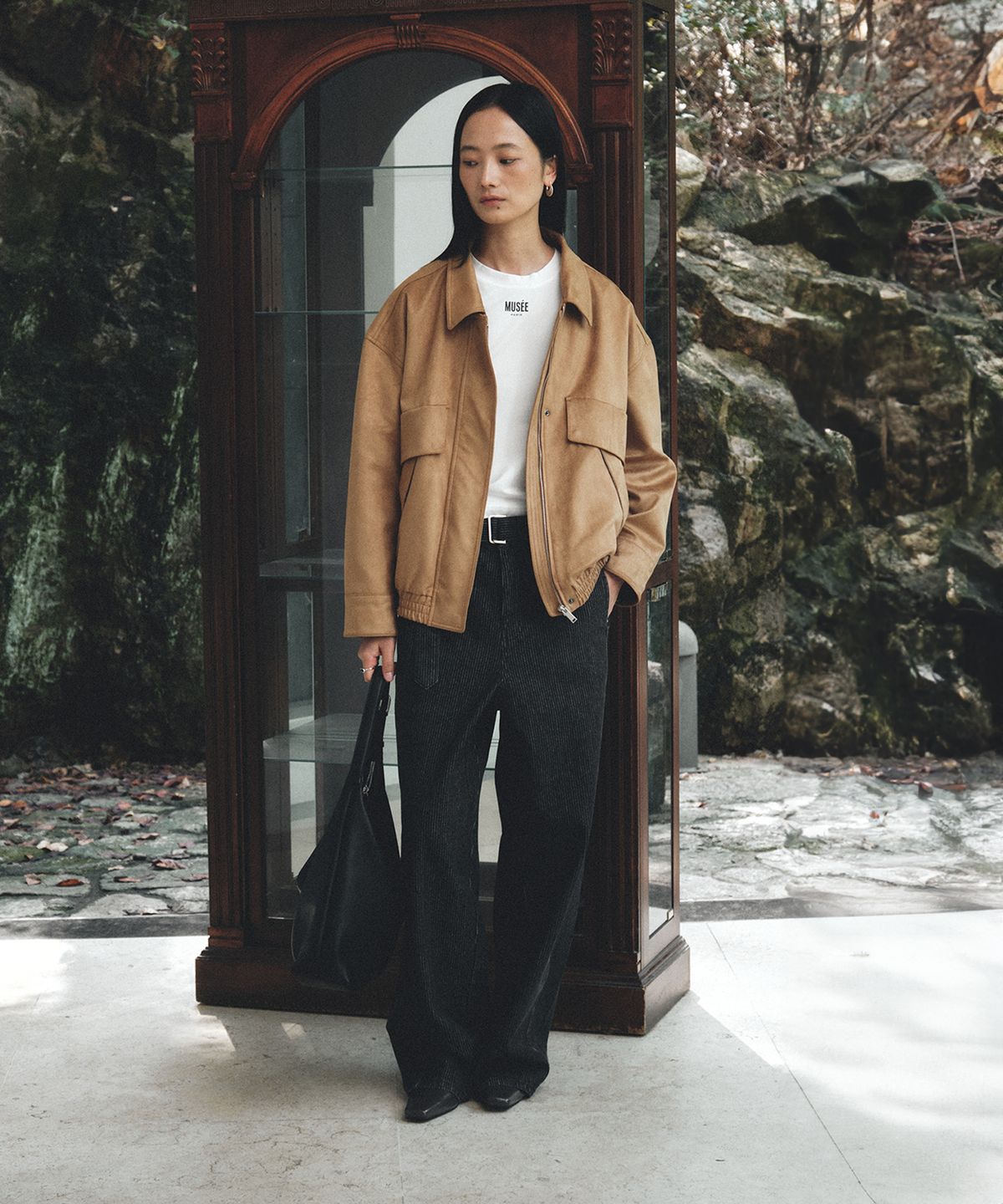 뮤제(MUSEE) VITESSE Curved Semi-Wide Buckle-Belted Denim Pants_Gray Stripe