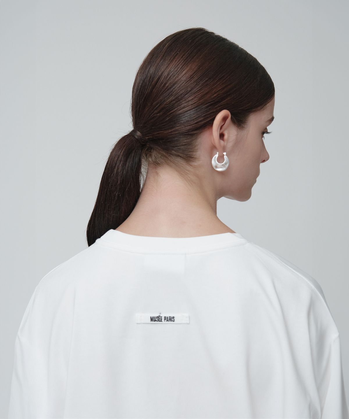 뮤제(MUSEE) MUSEE Logo Oversized Essentiel T-Shirt_White