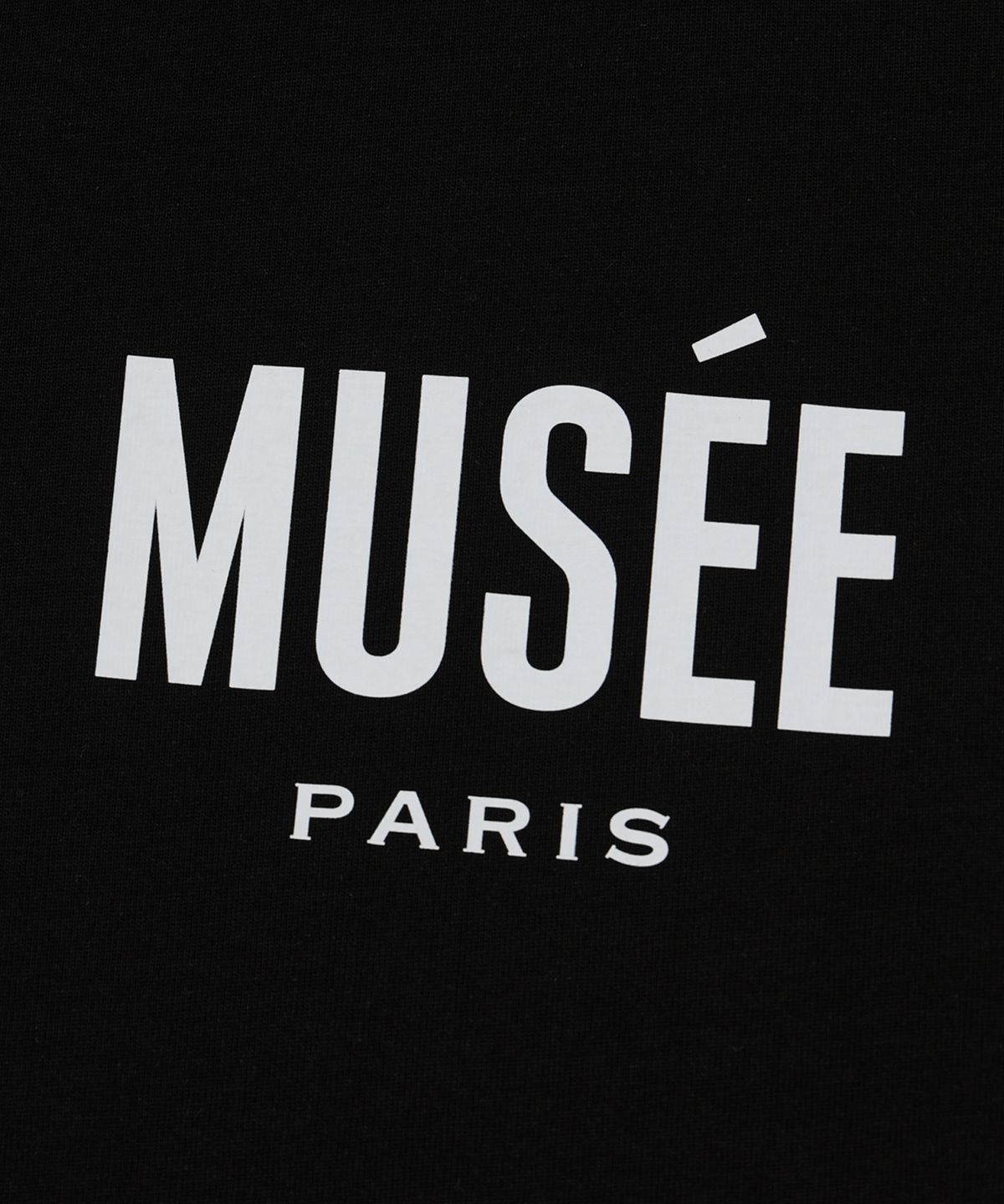 뮤제(MUSEE) MUSEE Logo Standard Fit Essentiel T-Shirt_Black