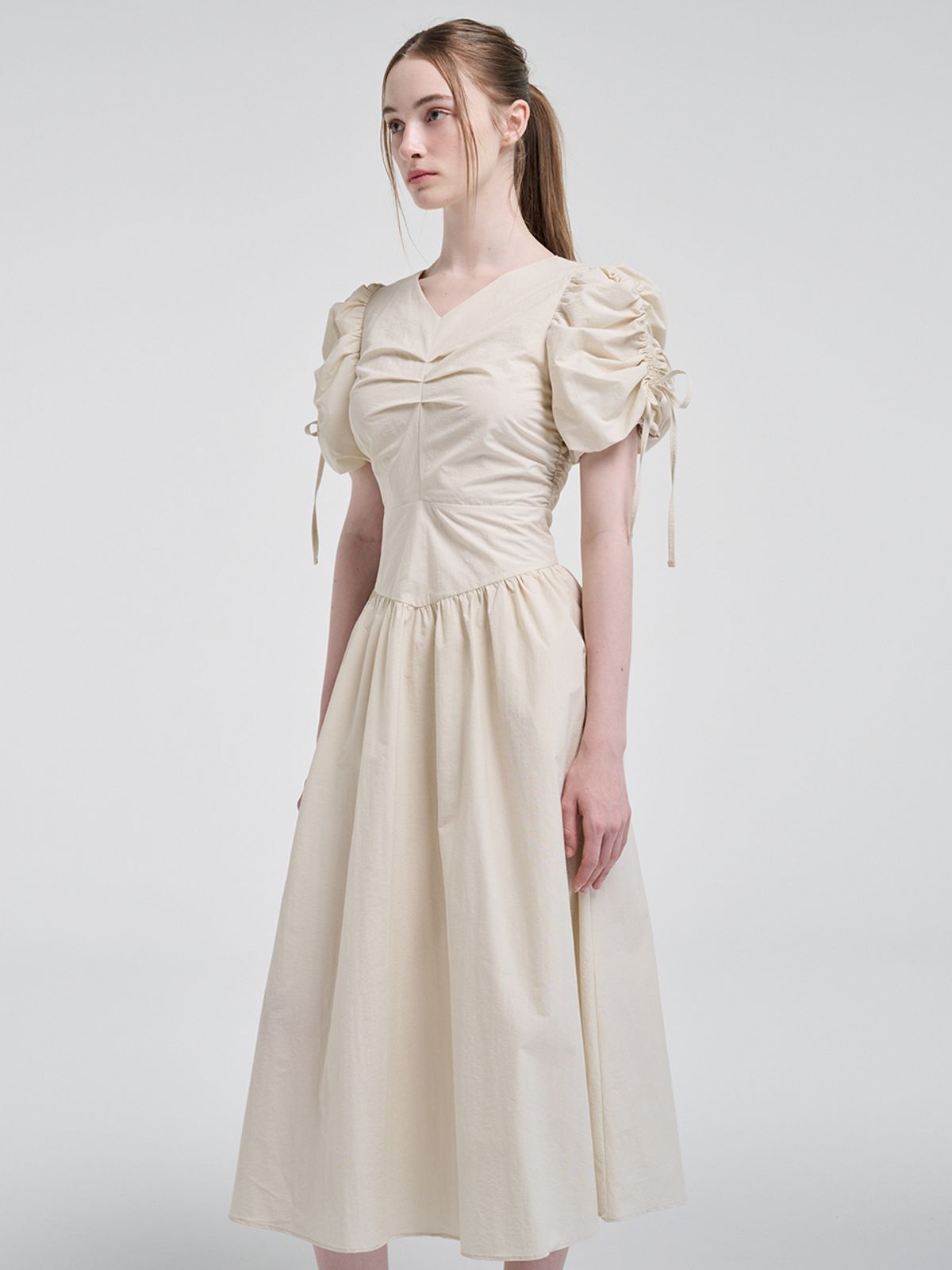 에트몽(ETMON) [리퍼브 특가] Front Tuck Shirring Dress, Light Beige