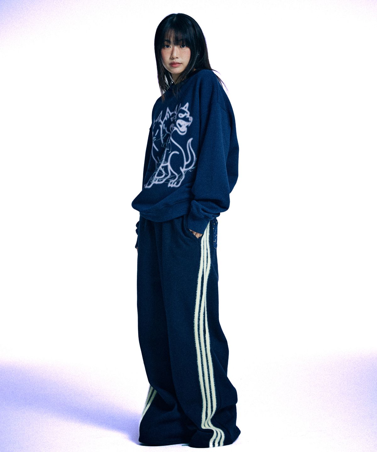 유얼쎄시(YOUR SASSY) Curveline Stellar Sweat Pants (DEEP NAVY)