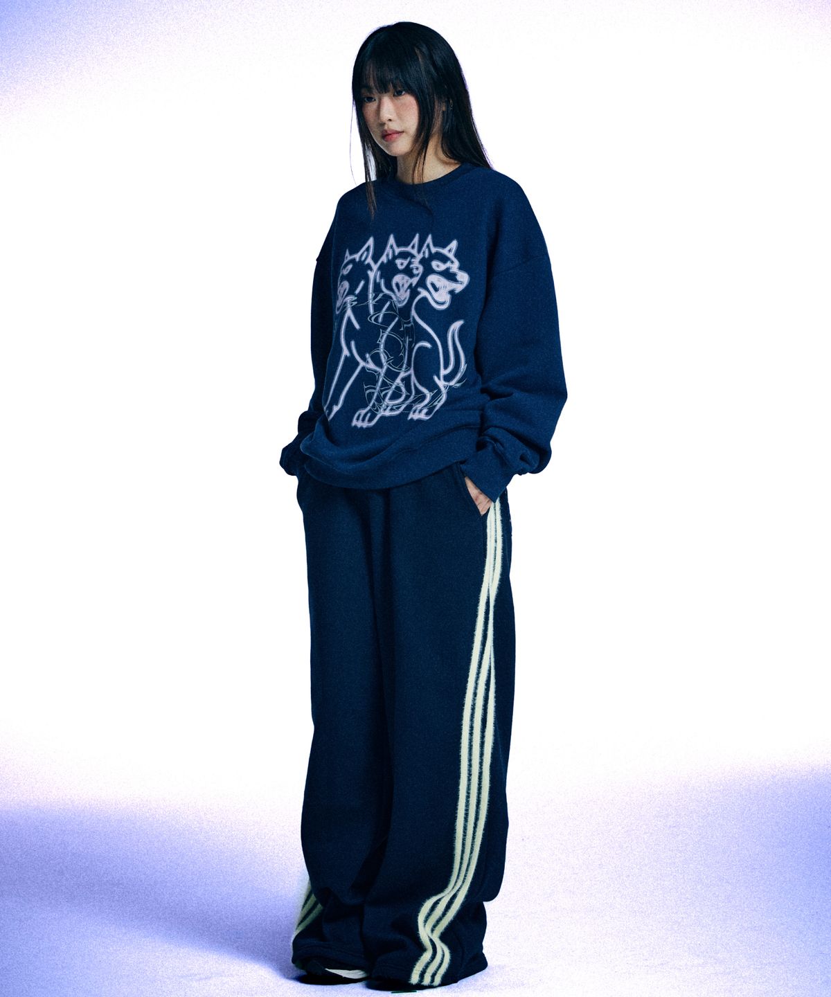 유얼쎄시(YOUR SASSY) Cerberus Sweatshirt (NAVY)