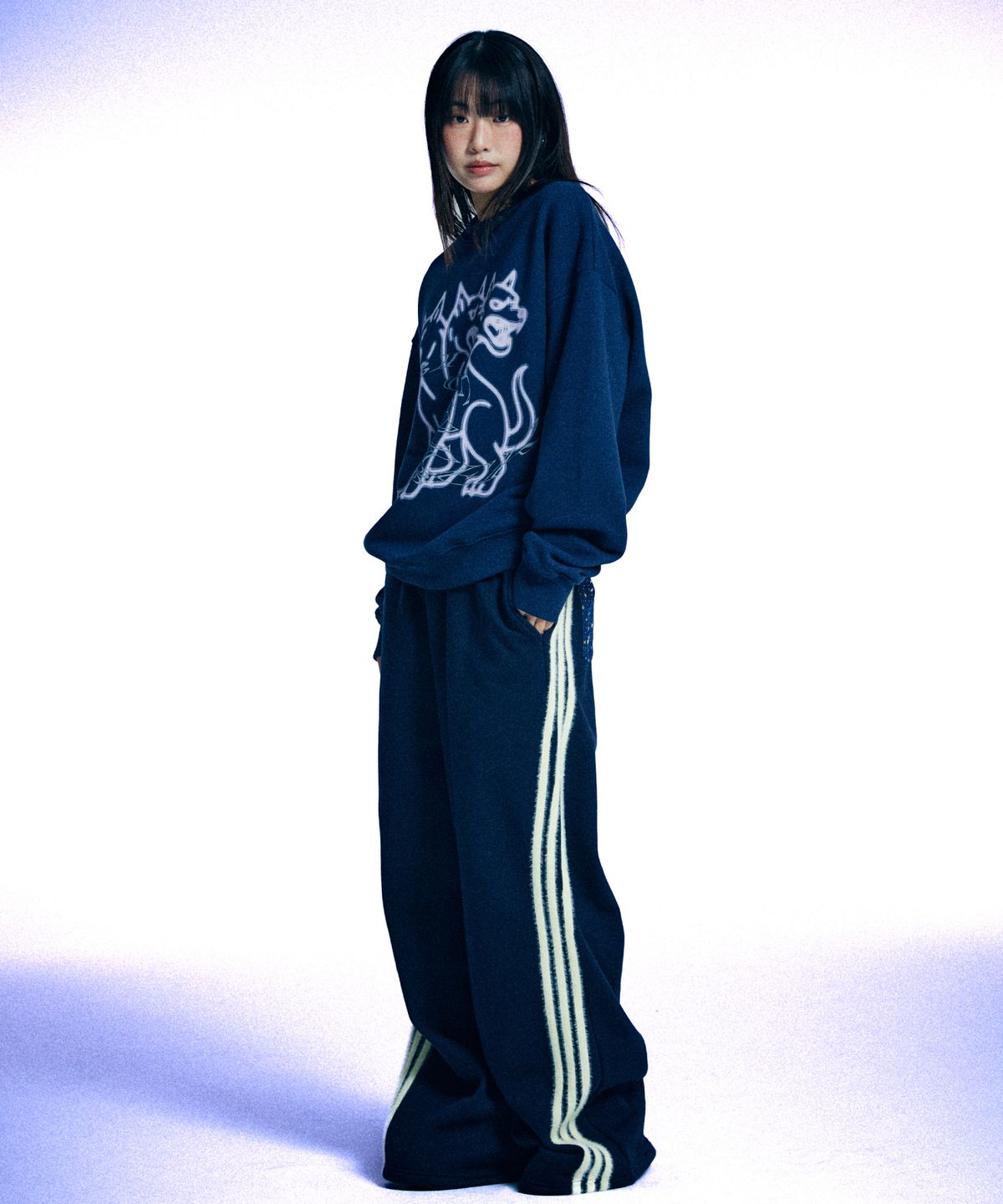 유얼쎄시(YOUR SASSY) Cerberus Sweatshirt (NAVY)