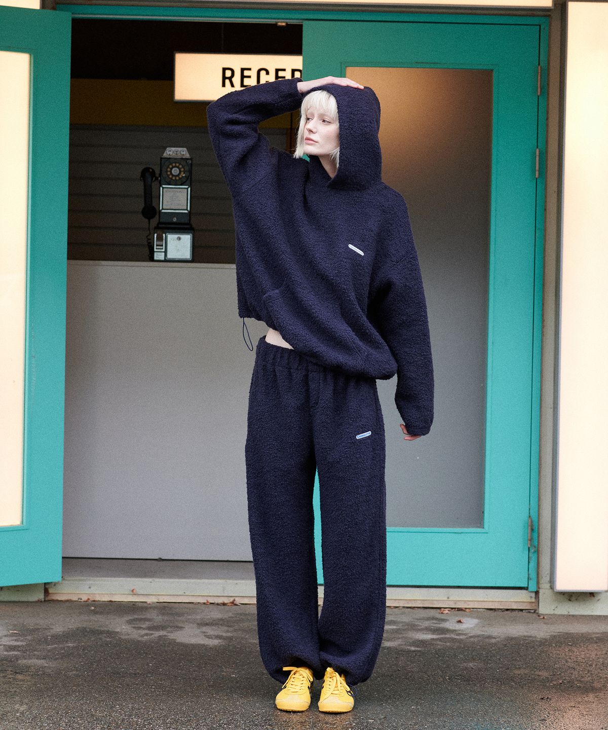 그린버터(GREENBUTTER) Teddy Wool Hoodie (Navy)
