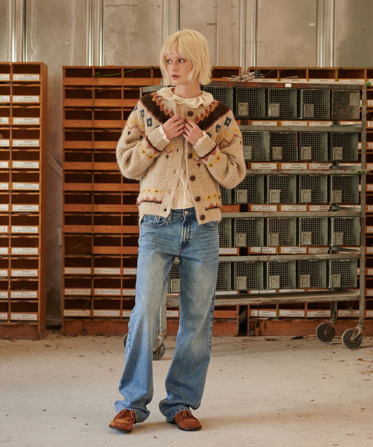 그린버터(GREENBUTTER) 2-Way Fur Collar Cardigan (Beige)