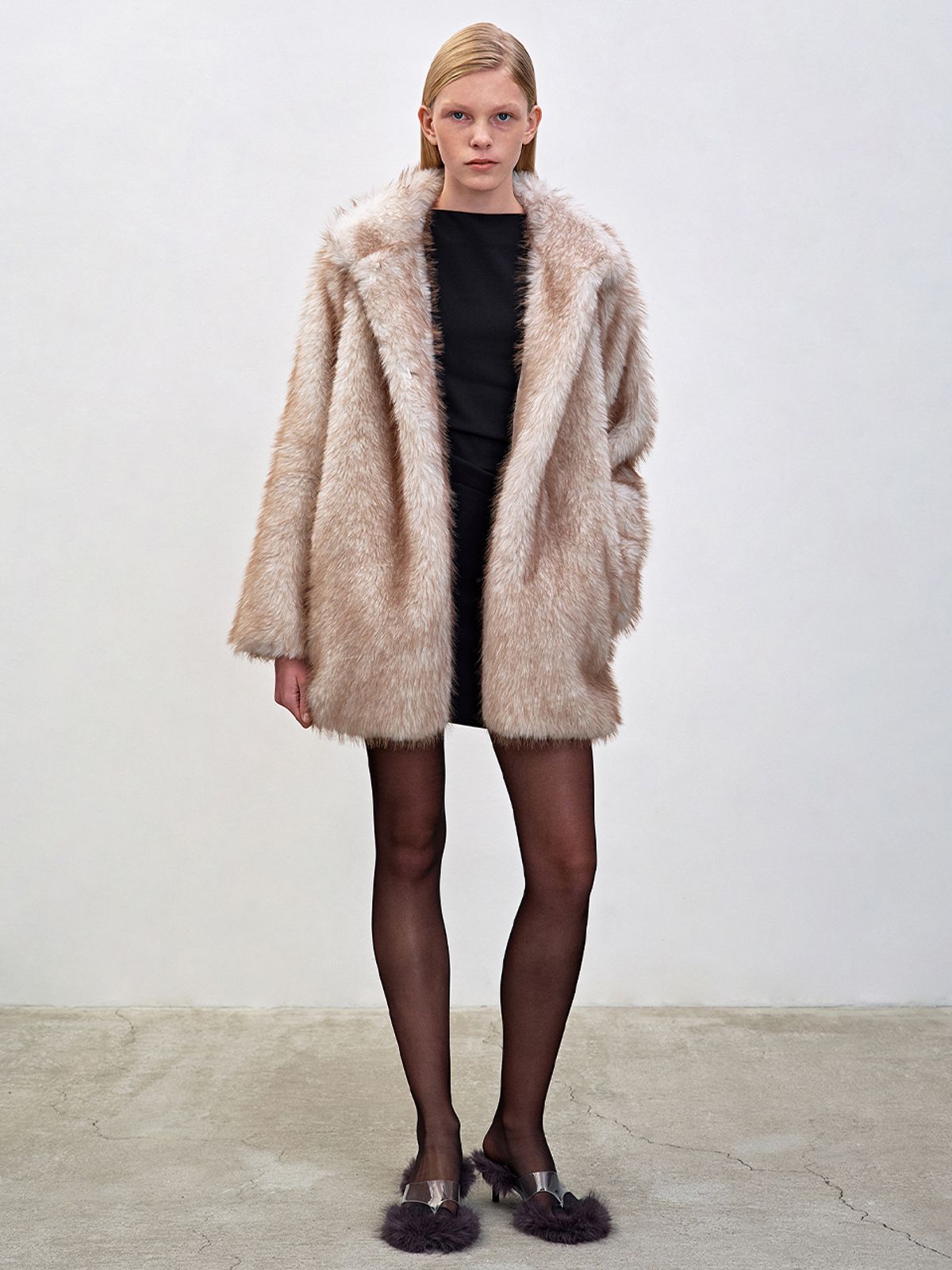 해브레스(HAVELESS) LOEN FAUX FUR JACKET BEIGE