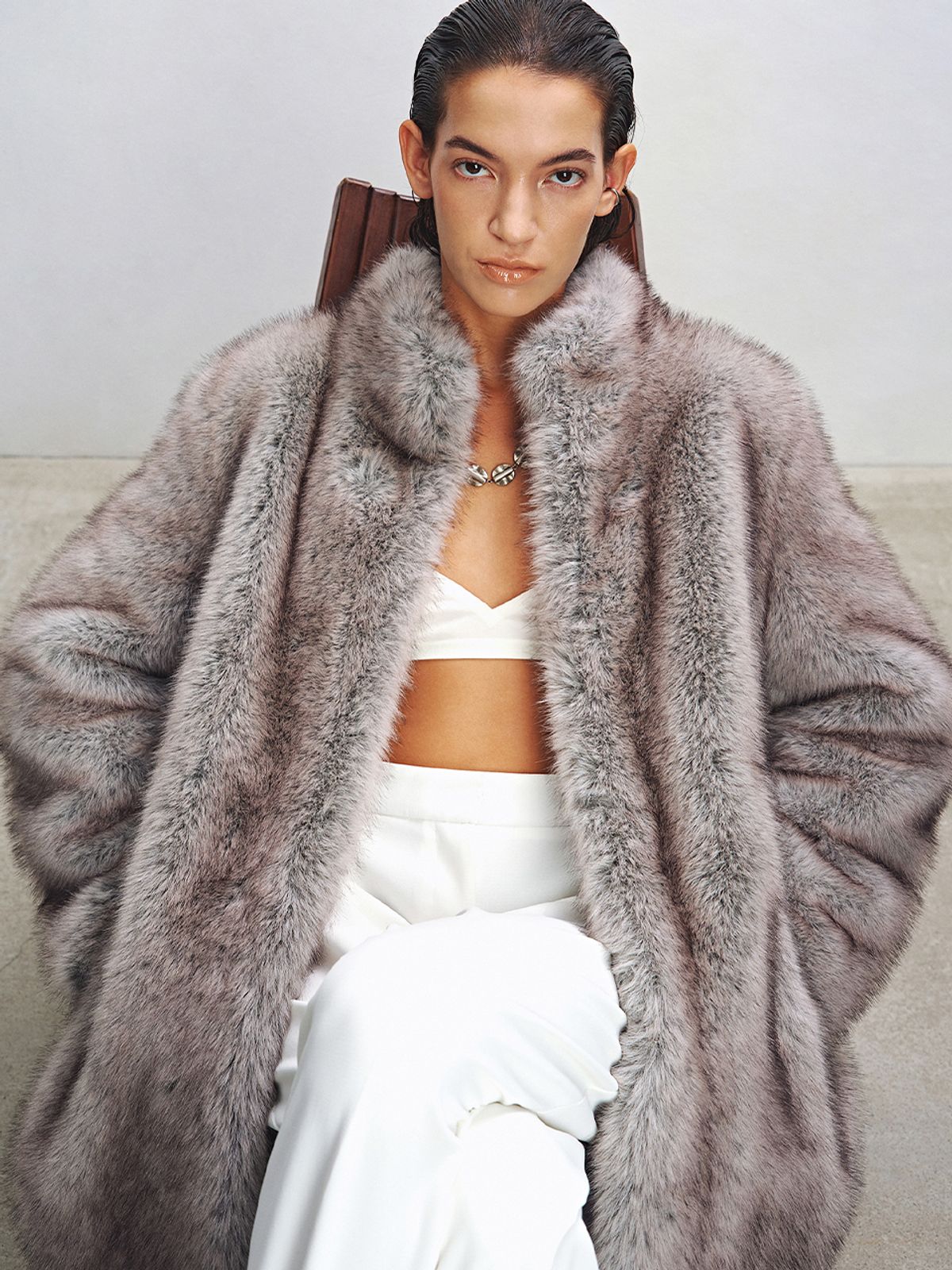 해브레스(HAVELESS) BELLE FAUX FUR COAT GREY