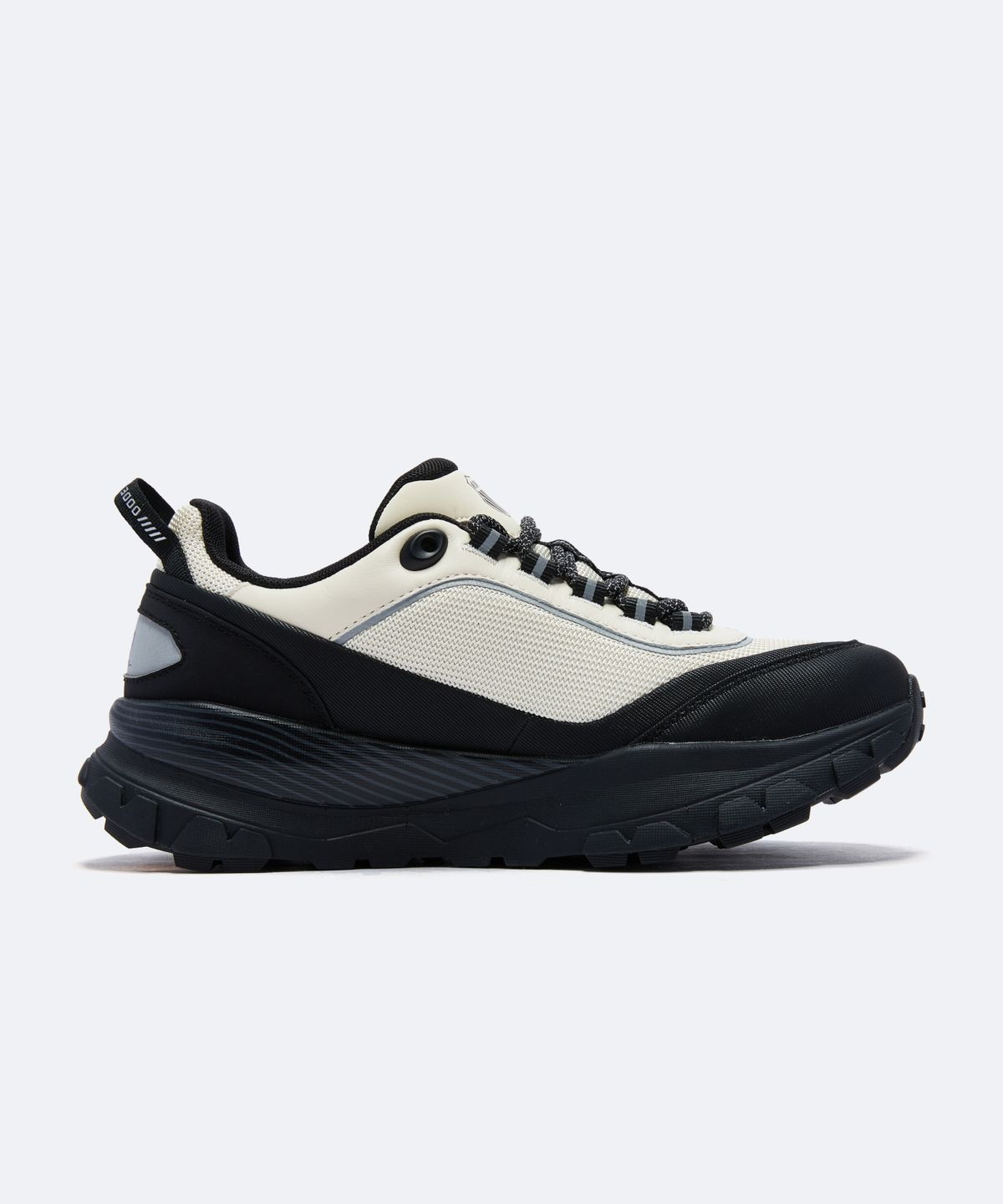 케이스위스(K-SWISS) 여성 크슈타트 3000_AKSFLWU502GG