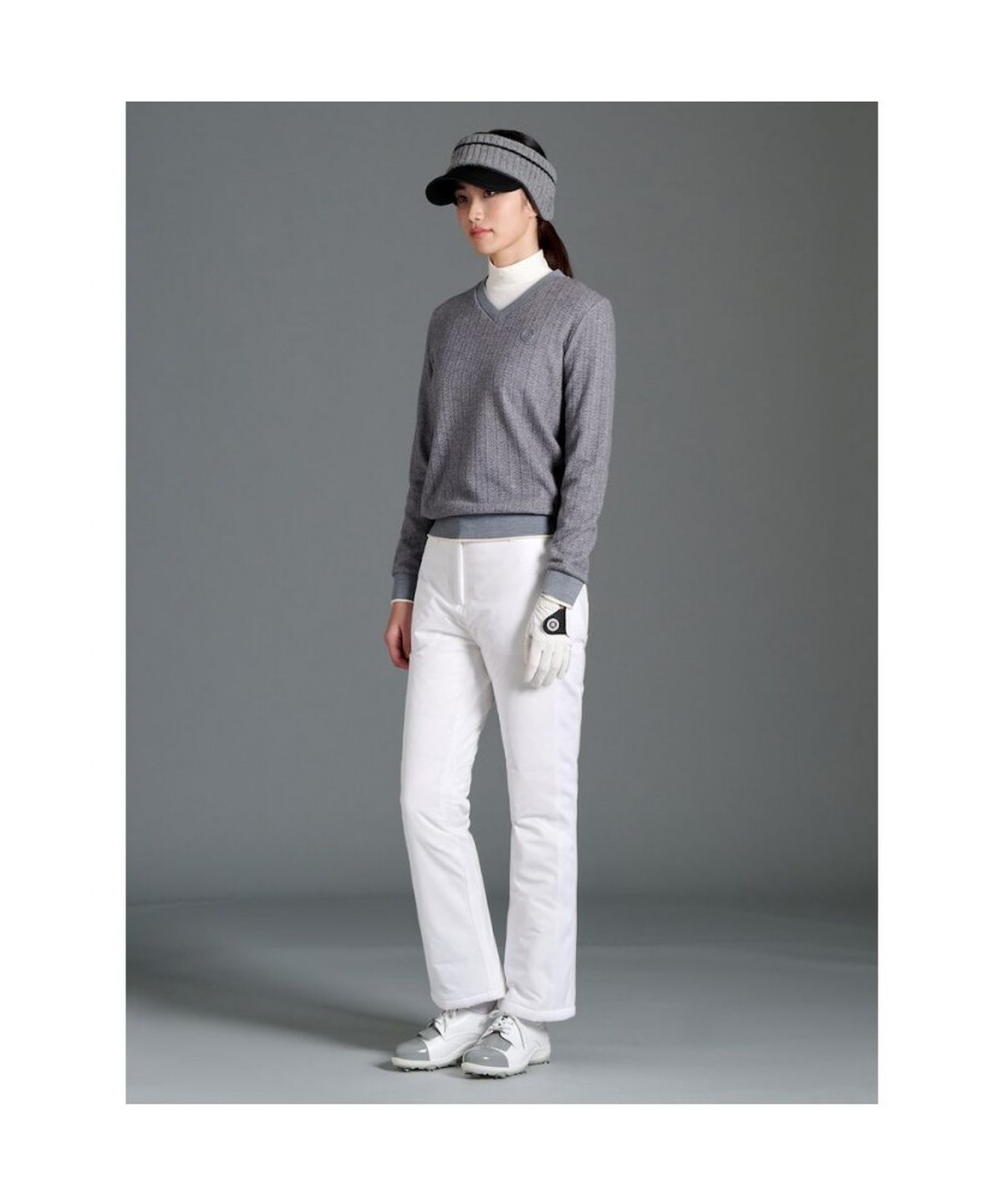 빈폴골프(BEANPOLE GOLF) 여성 기모 브이넥 블루종핏 티셔츠 - 라이트 그레이