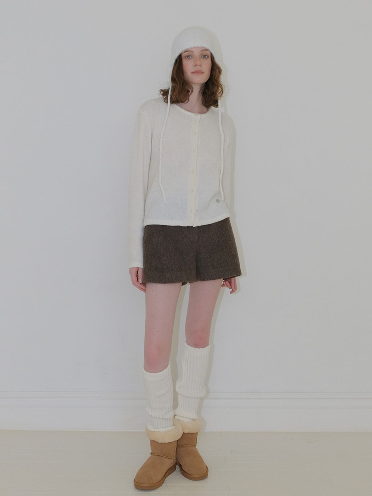 에트몽(ETMON) Ribbed Round Cardigan, Cream
