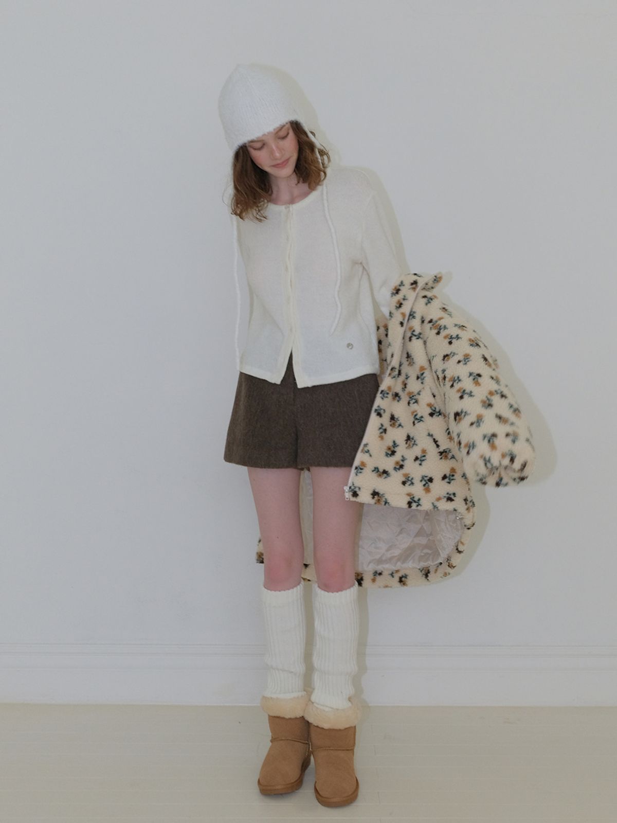 에트몽(ETMON) Ribbed Round Cardigan, Cream
