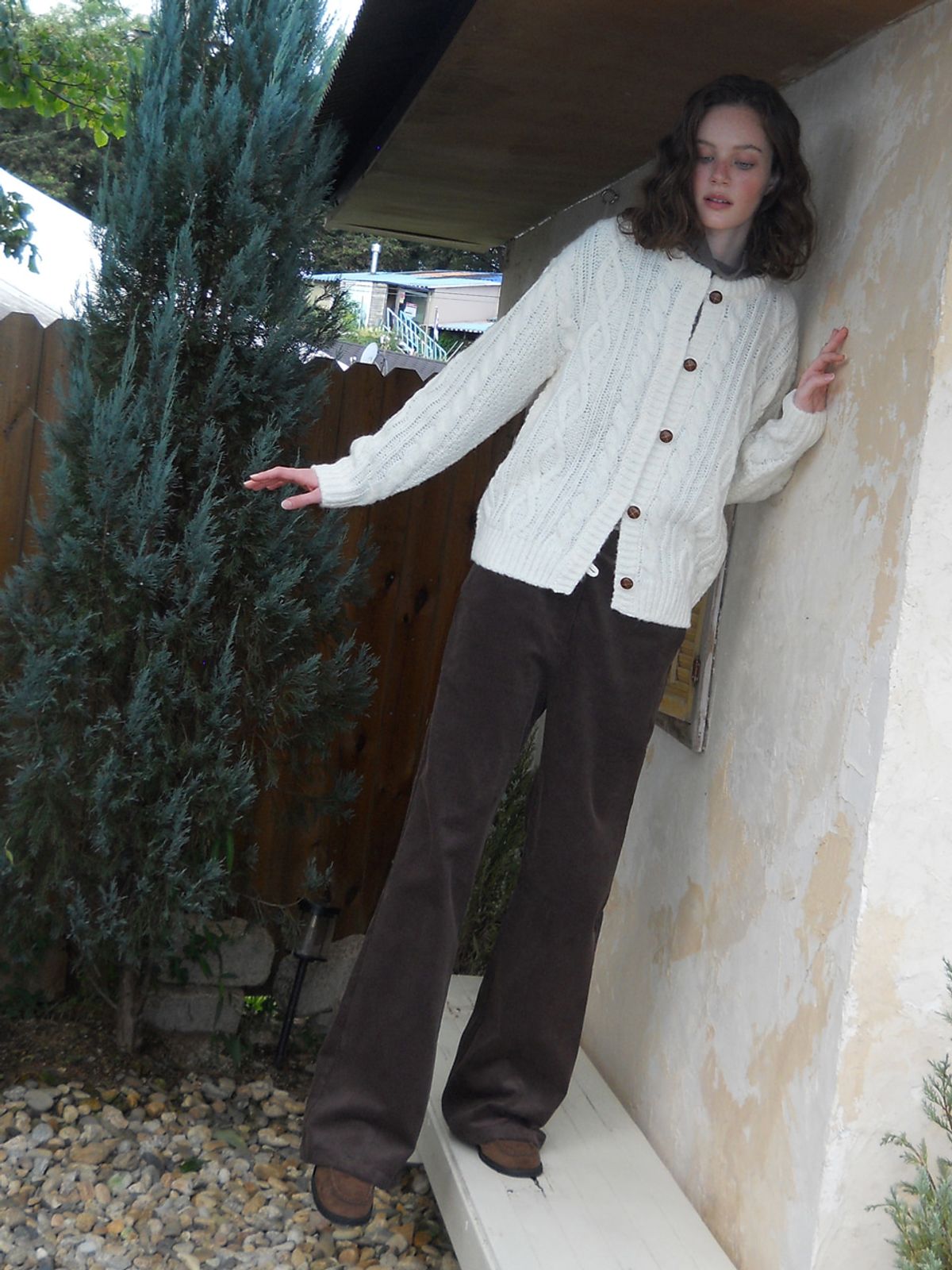 에트몽(ETMON) Corduroy Flare Pants, Brown