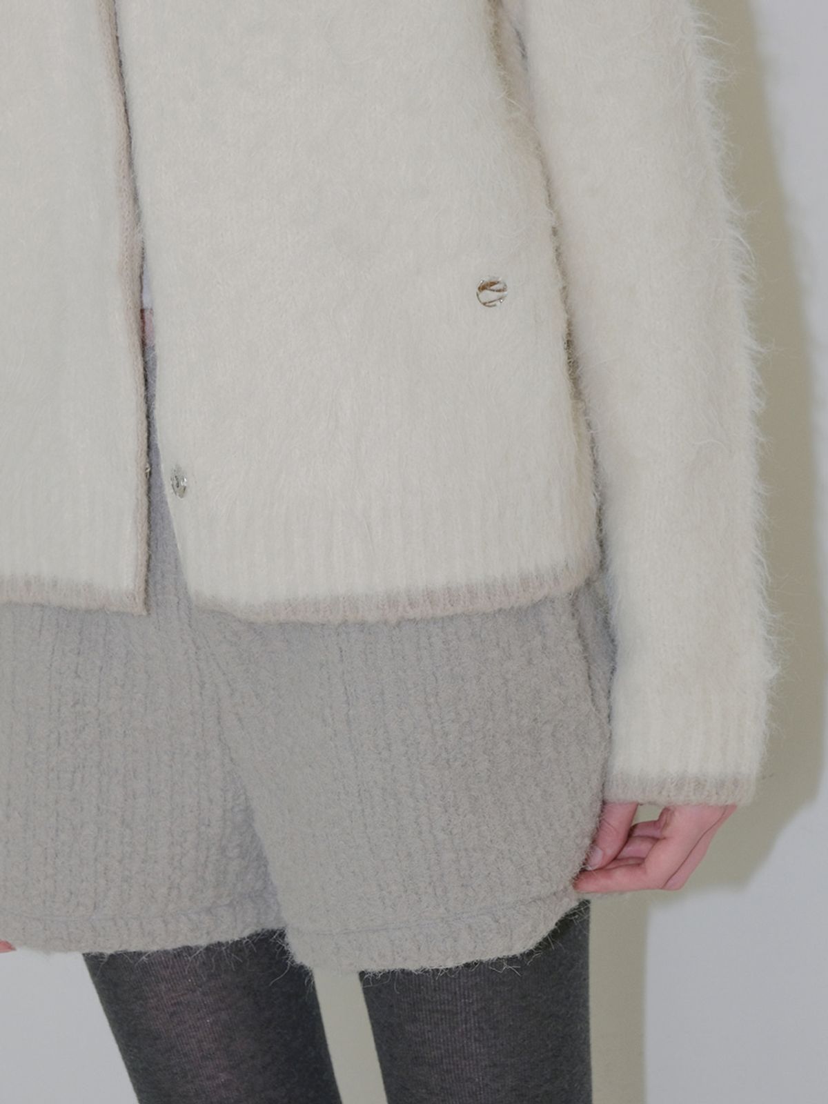 에트몽(ETMON) Hairy Yarn Knit Cardigan, Cream
