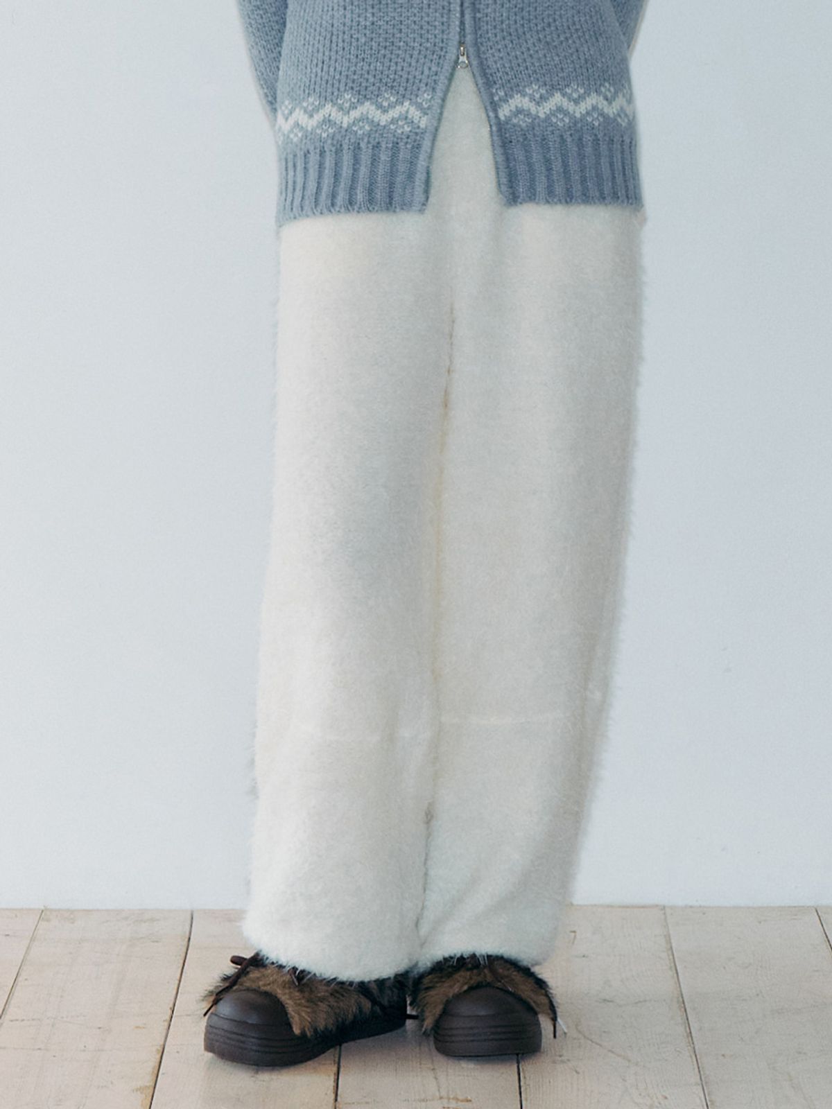 에트몽(ETMON) Fur Banding Pants, Ivory