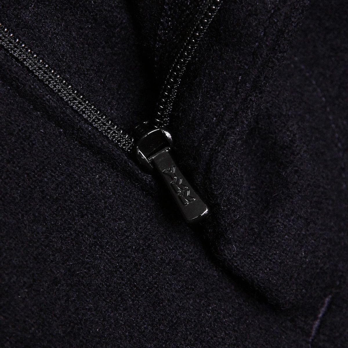 솔티(SORTIE) W412 Reve Pleats Wool Trousers (Dark Navy)