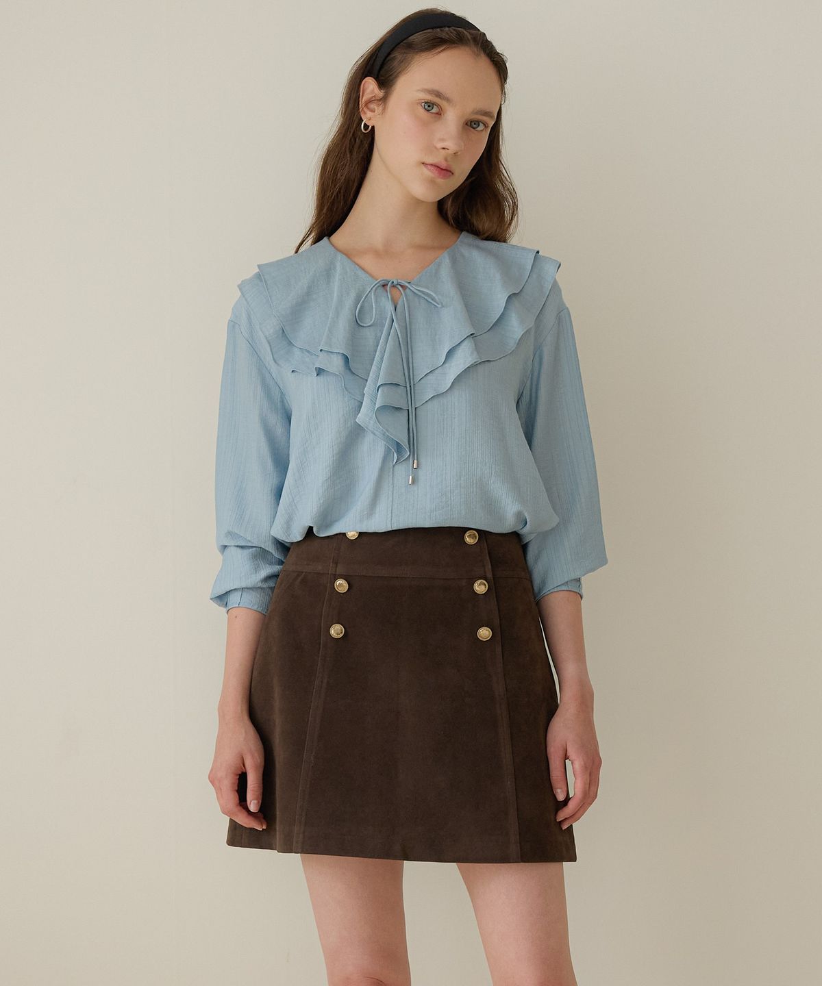 올리브 데 올리브(OLIVE DES OLIVE) 버튼 장식 스웨이드 스커트 OL5AS8010