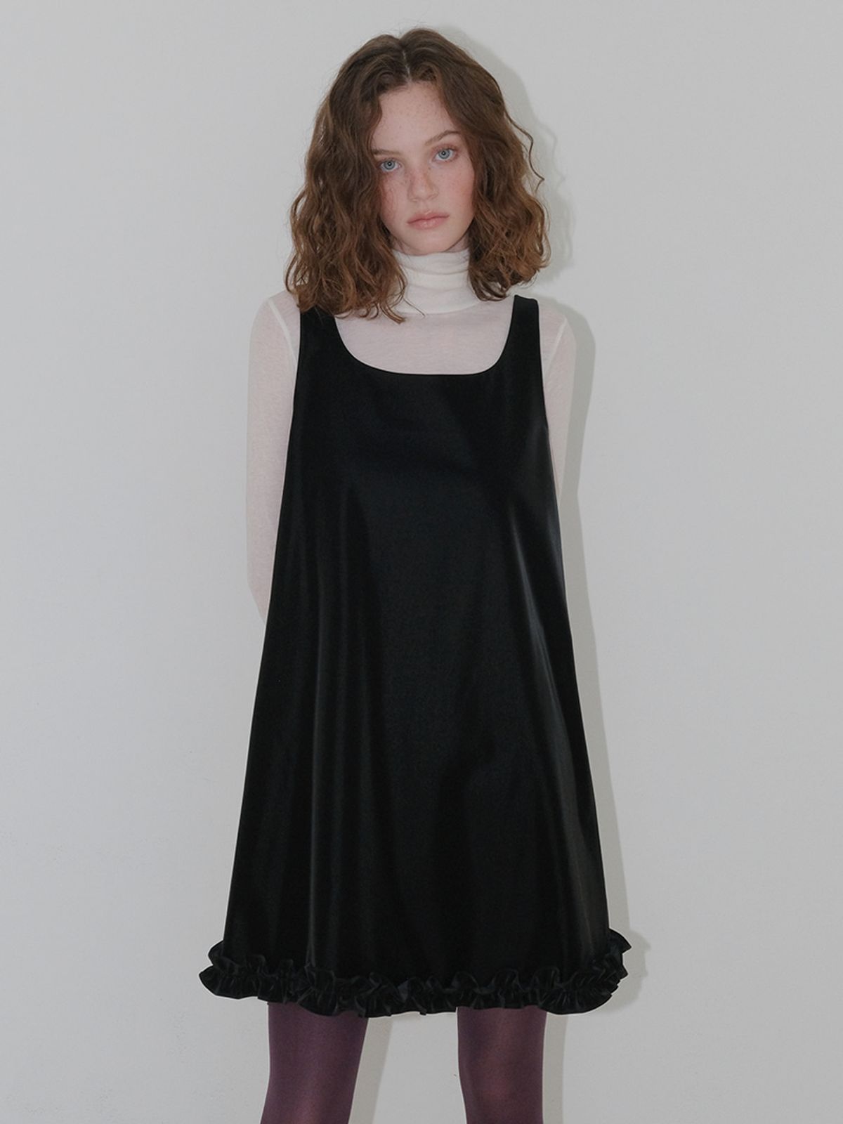 에트몽(ETMON) Frill Sleeveless Mini Dress, Black