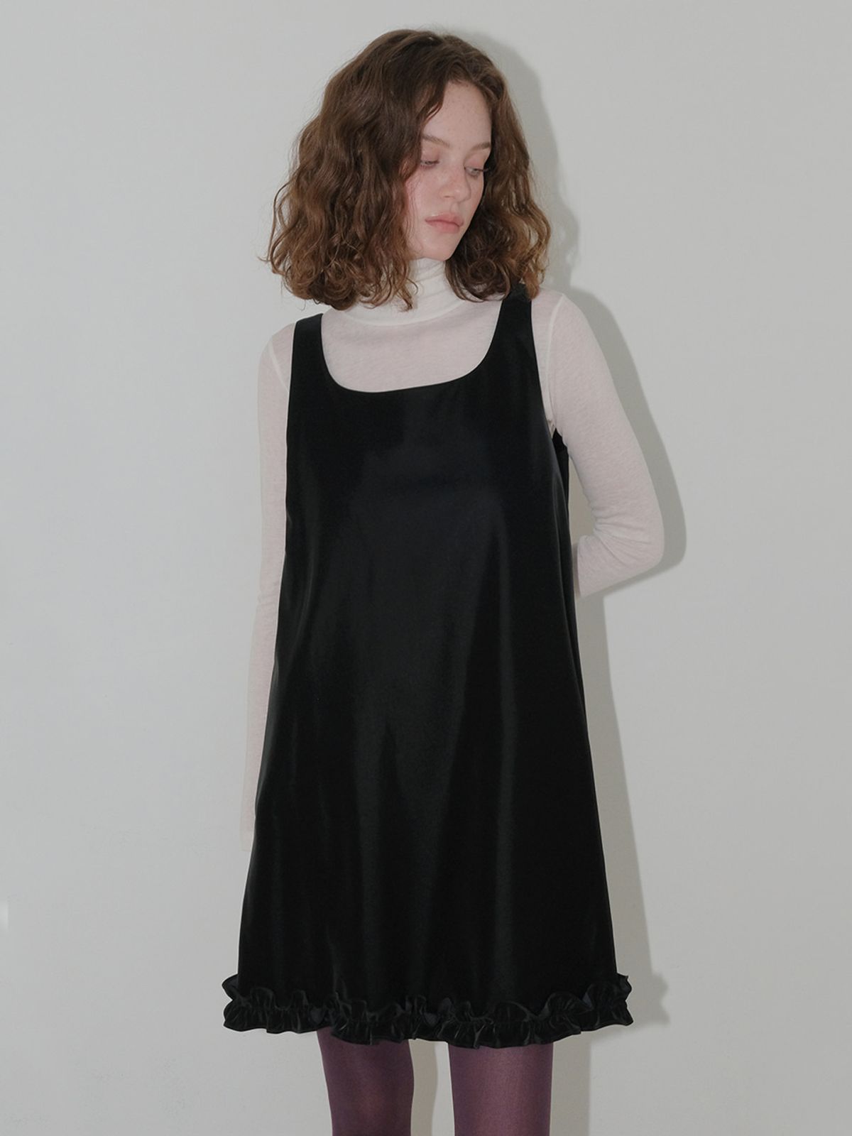 에트몽(ETMON) Frill Sleeveless Mini Dress, Black